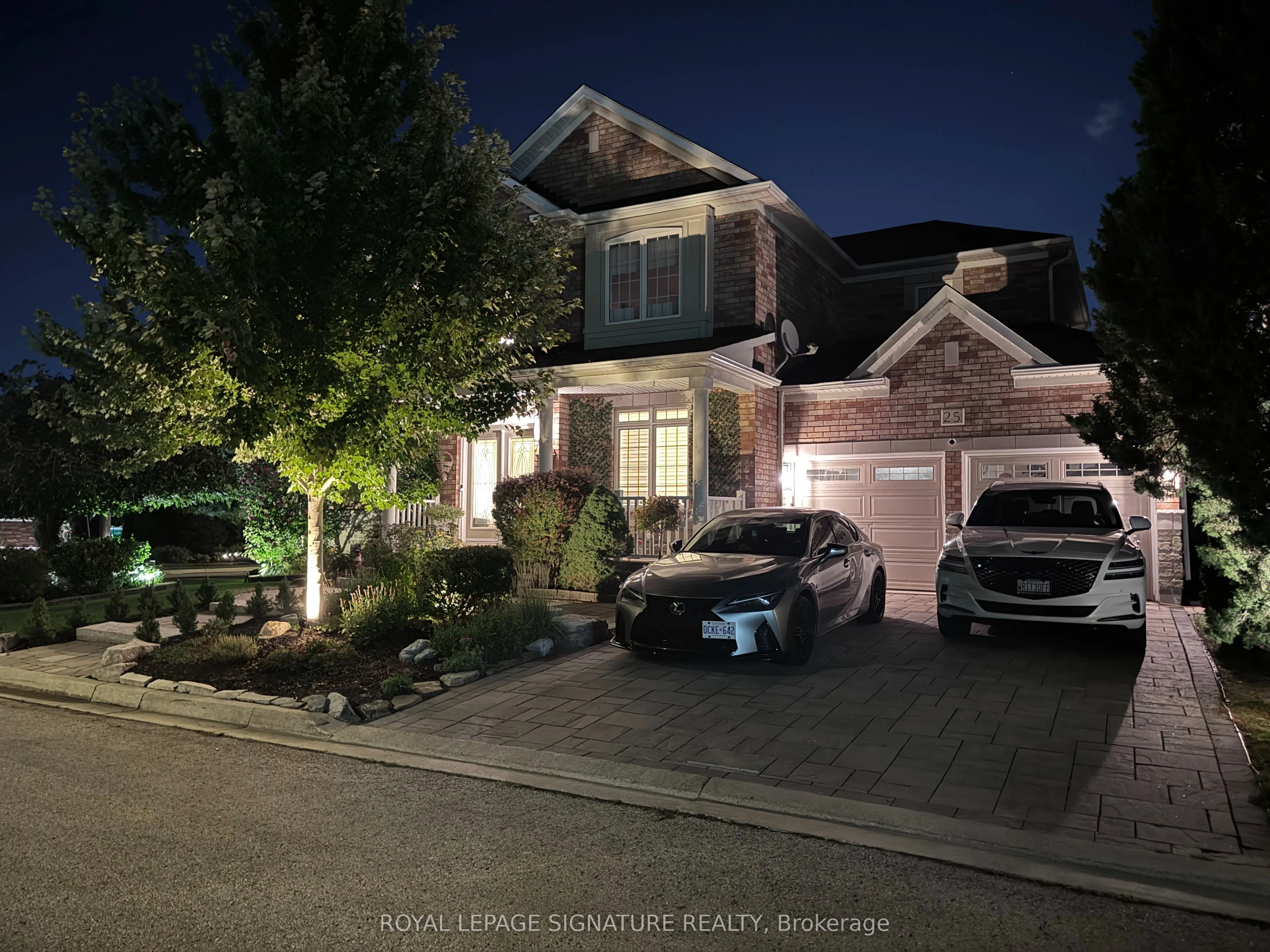 25 Sawston Circle