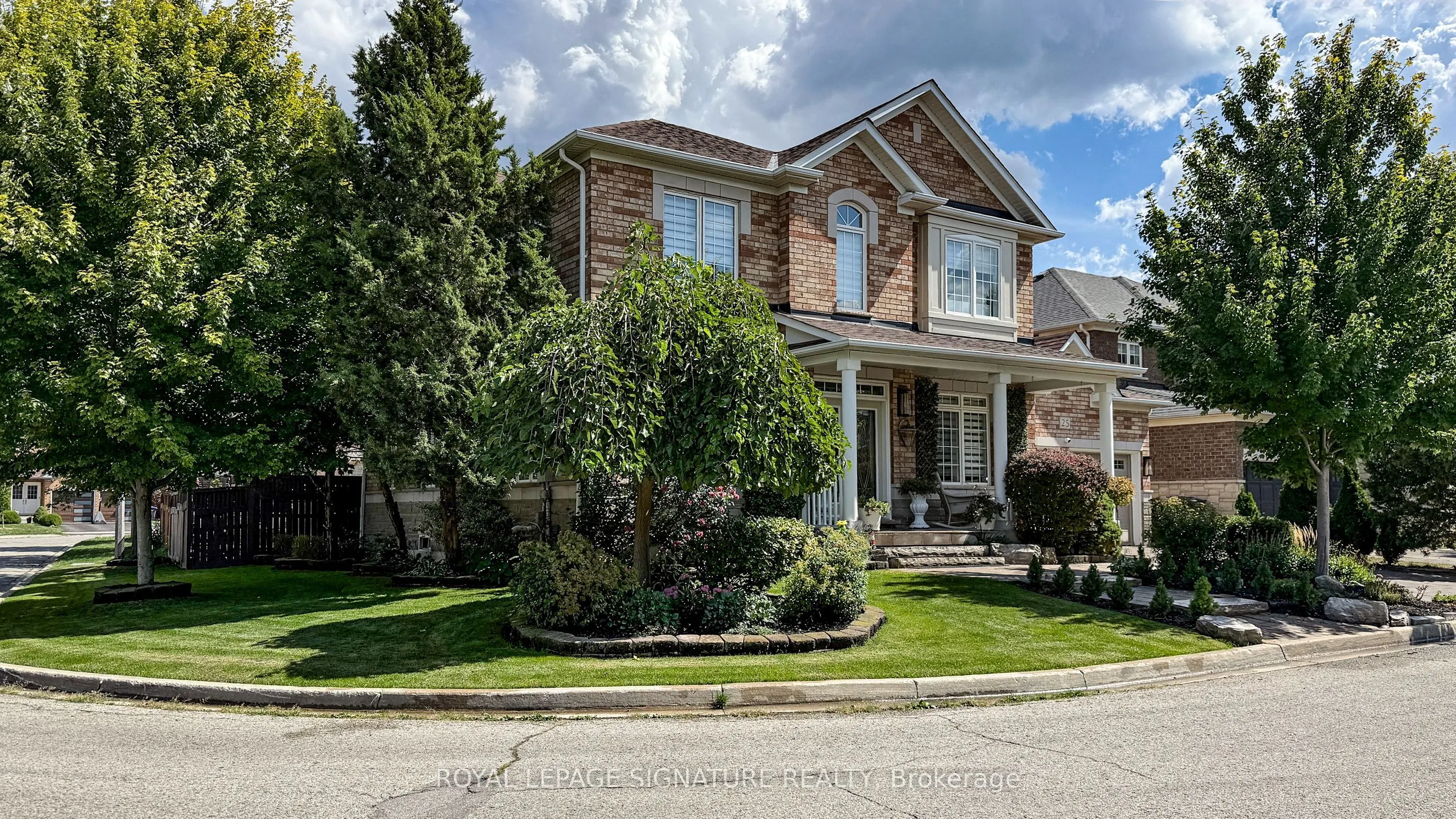 25 Sawston Circle