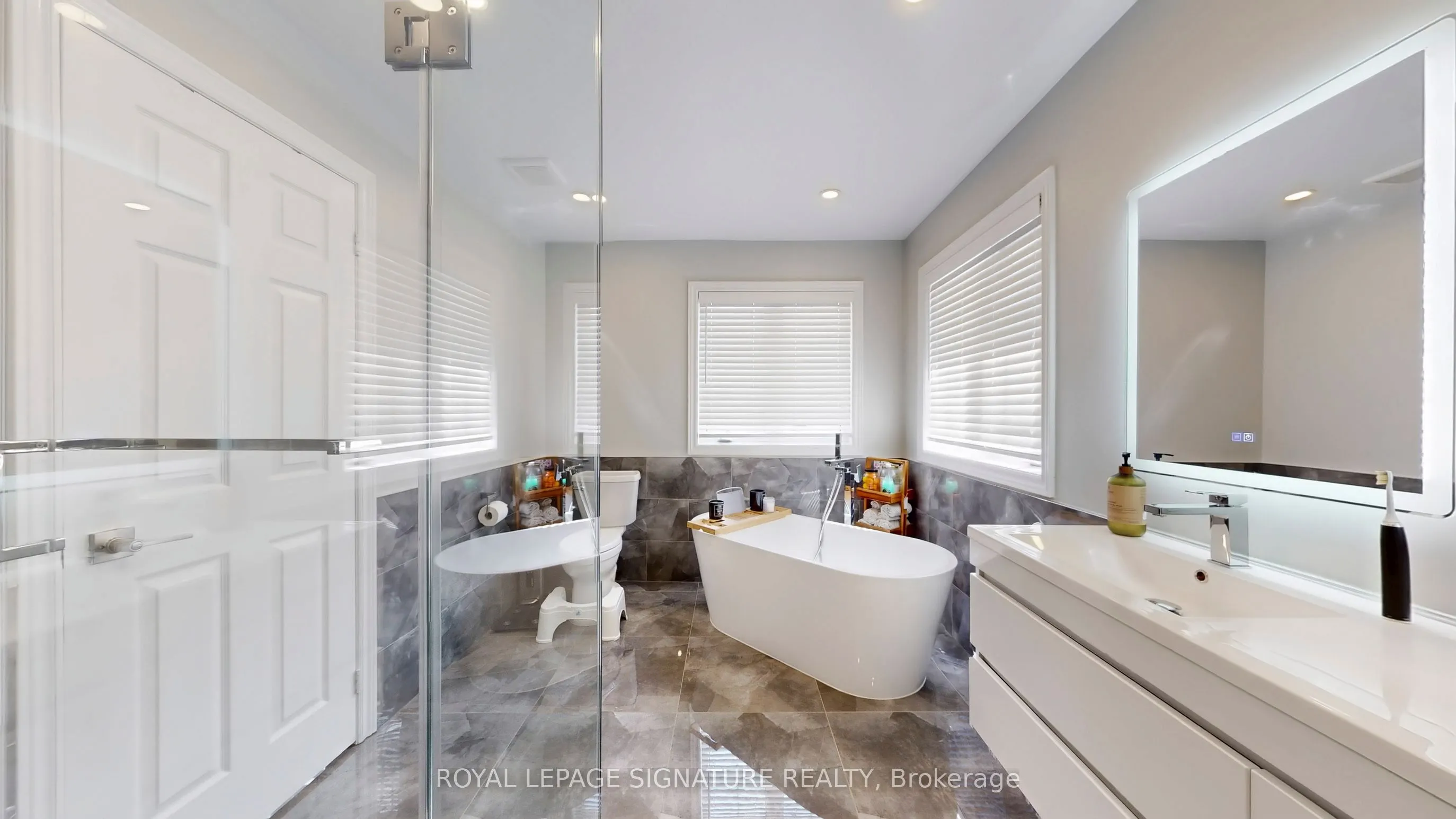 25 Sawston Circle