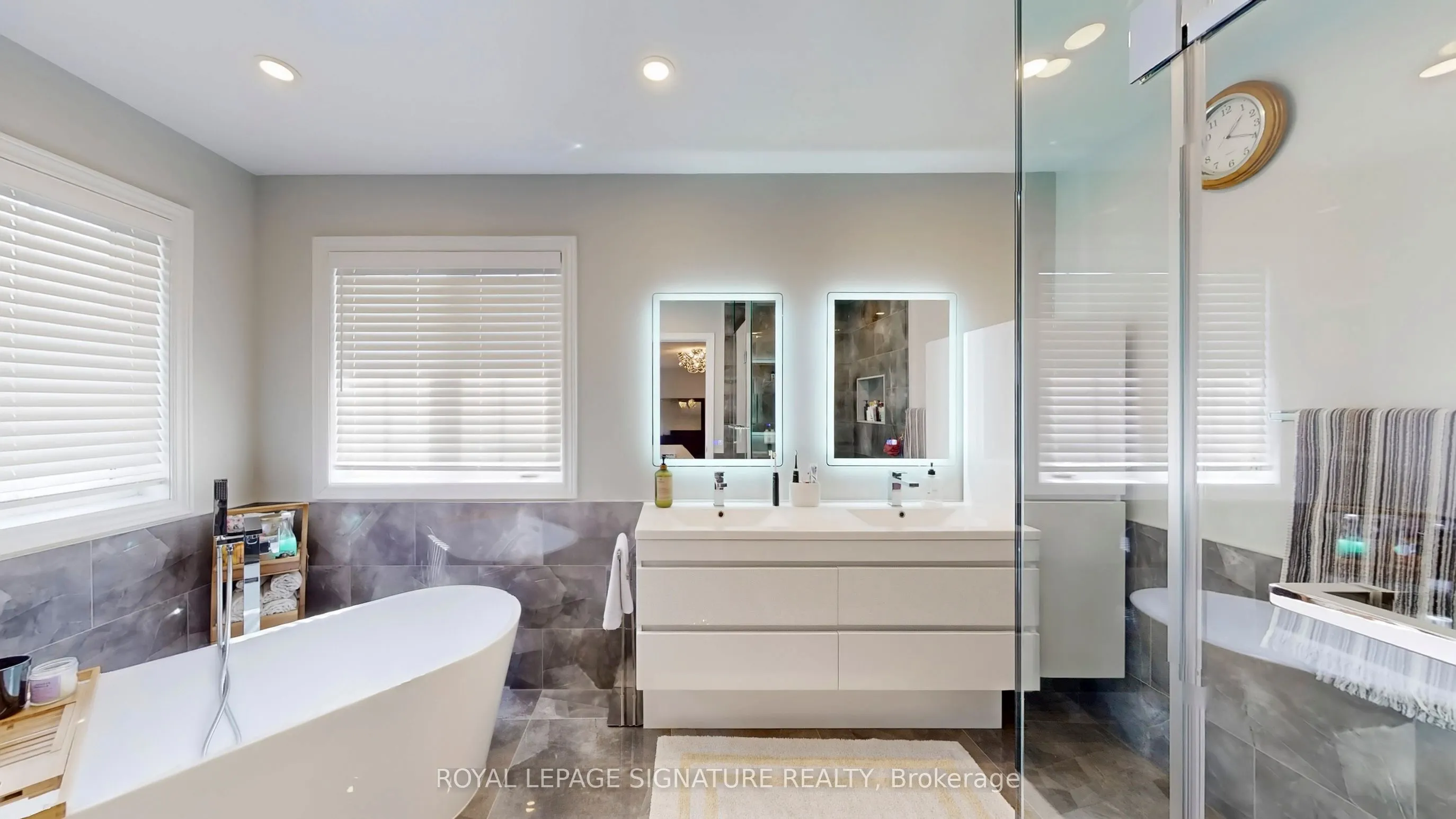25 Sawston Circle
