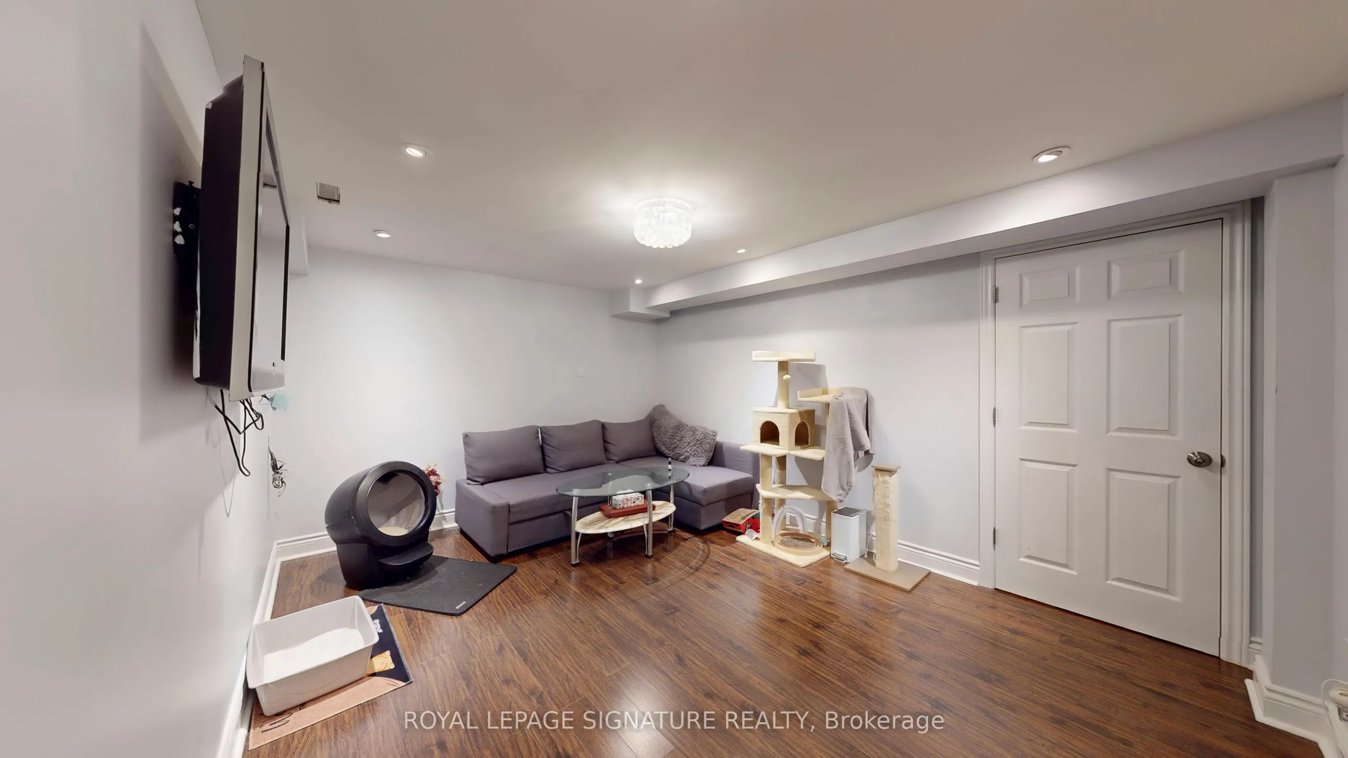 25 Sawston Circle