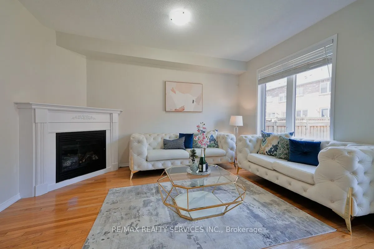30 Loftsmoor Drive