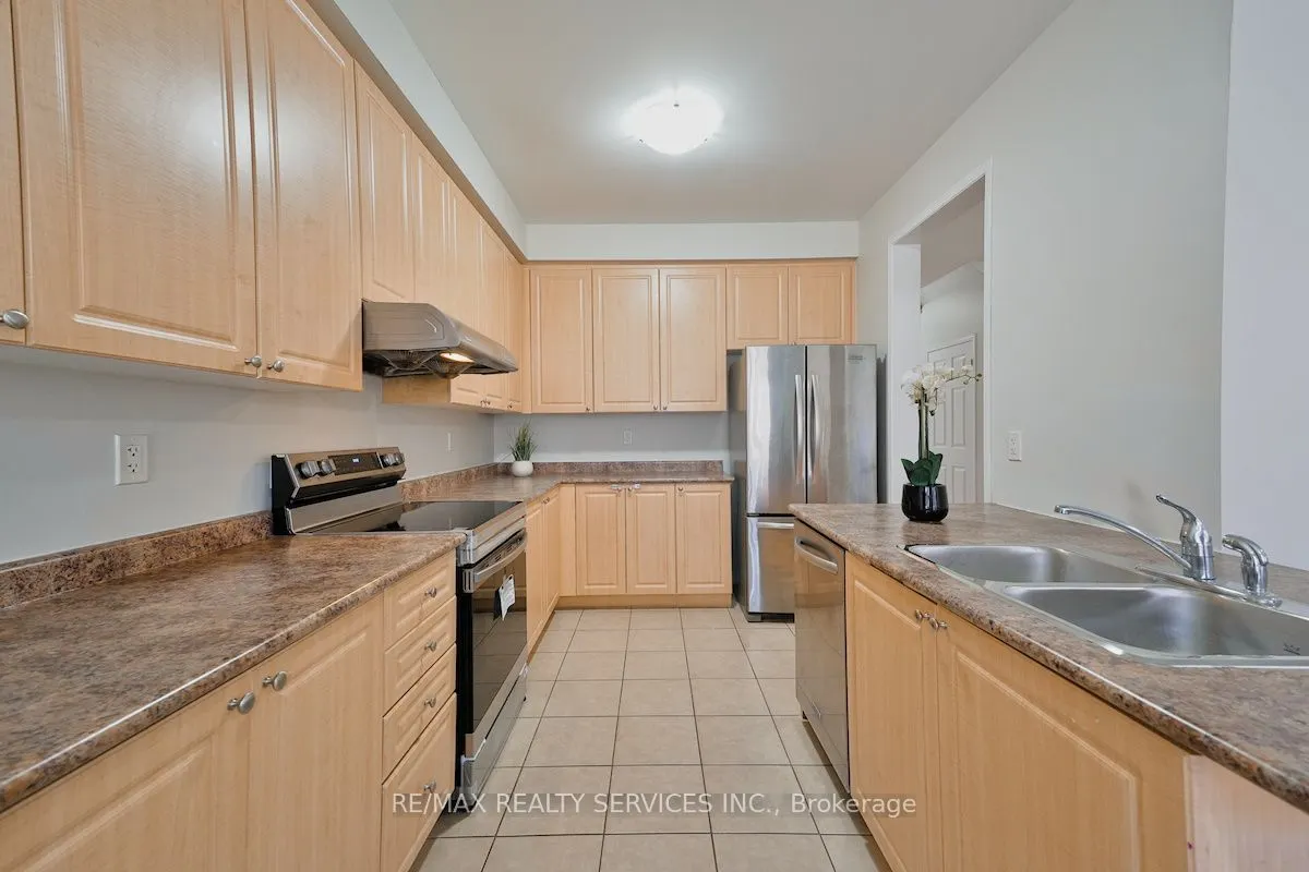 30 Loftsmoor Drive