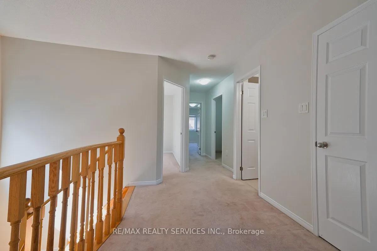 30 Loftsmoor Drive