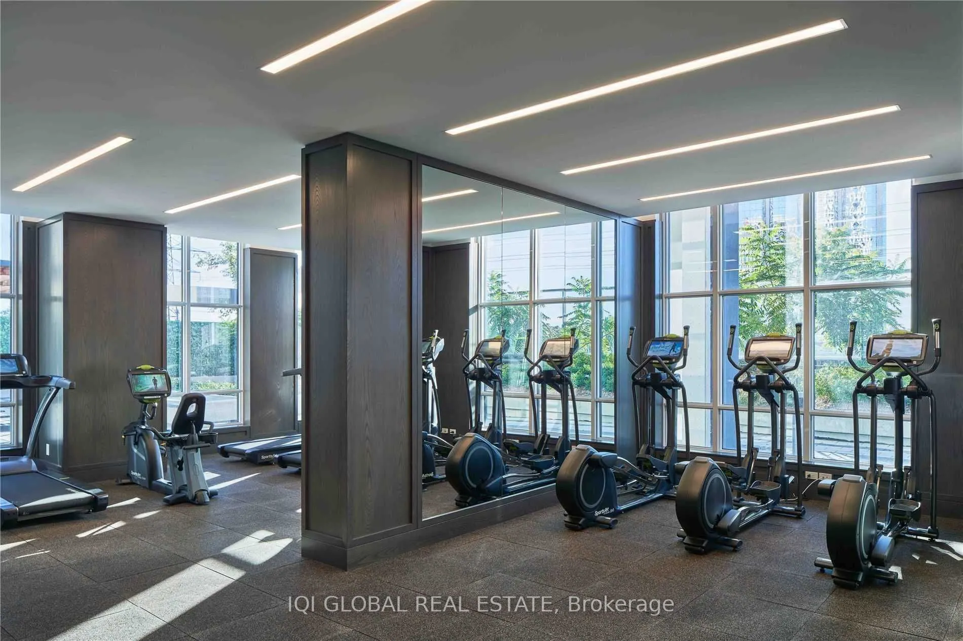 9 Mabelle Avenue, #226