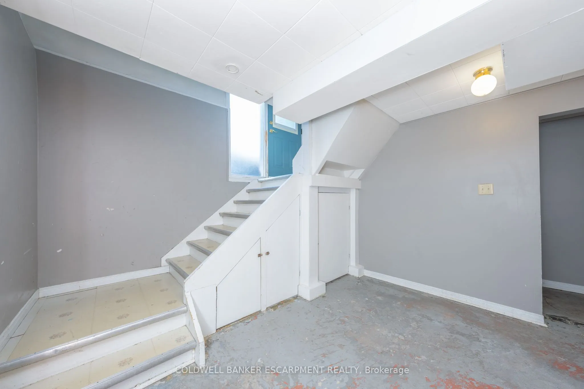 54 Mowbray Place