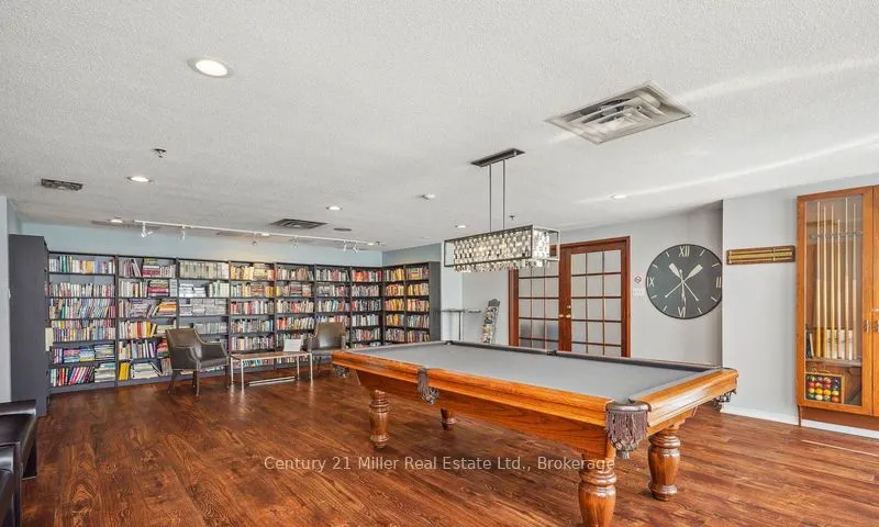 2511 Lakeshore Road W, #319