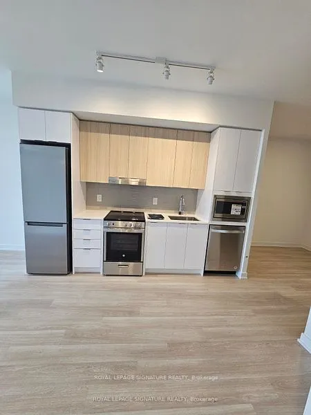 5105 Hurontario Street, #604