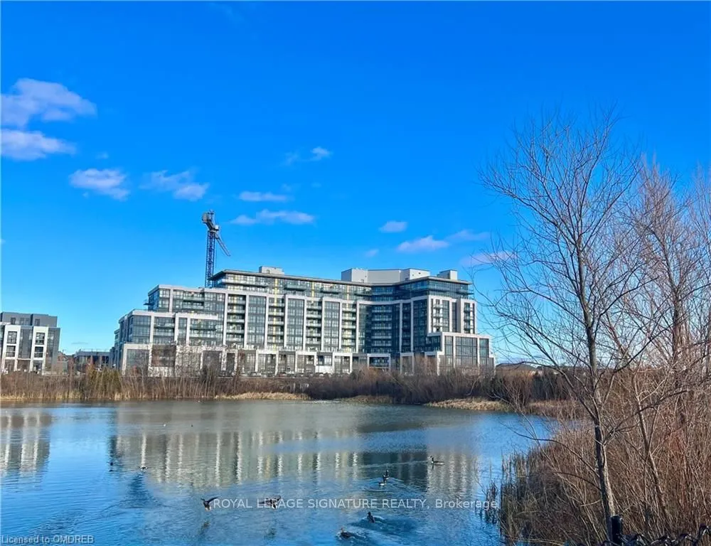 405 Dundas Street, #334
