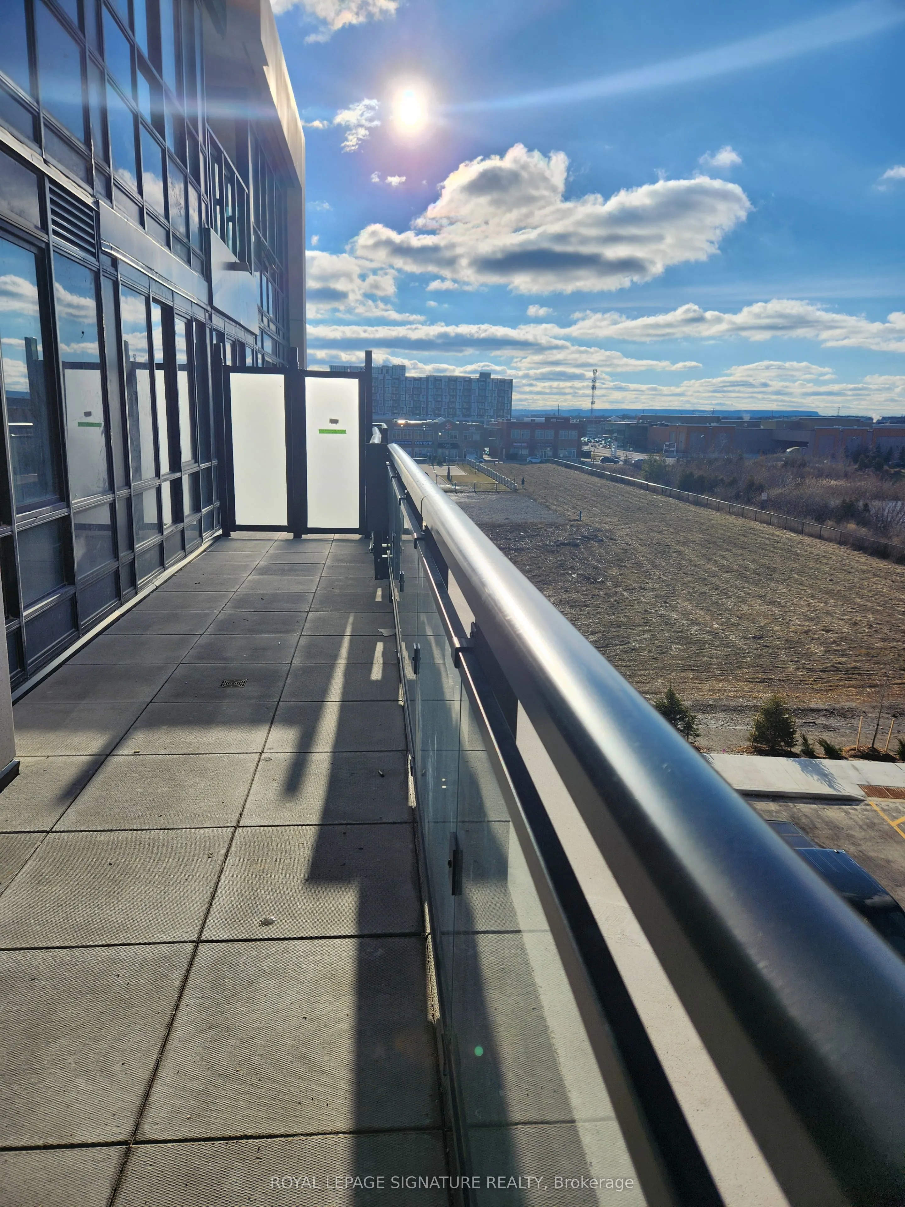 405 Dundas Street, #334