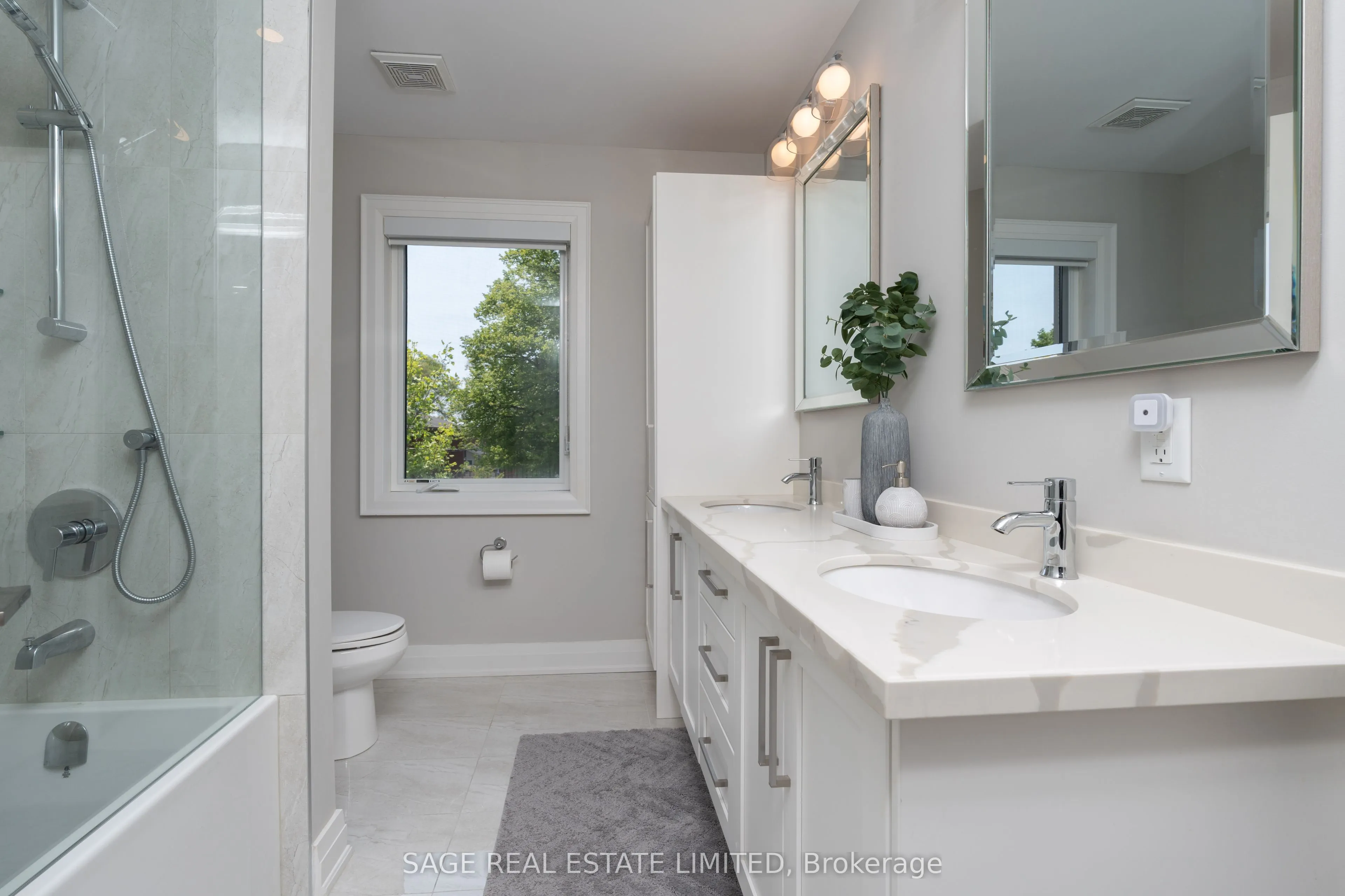 81B Seventeenth Street