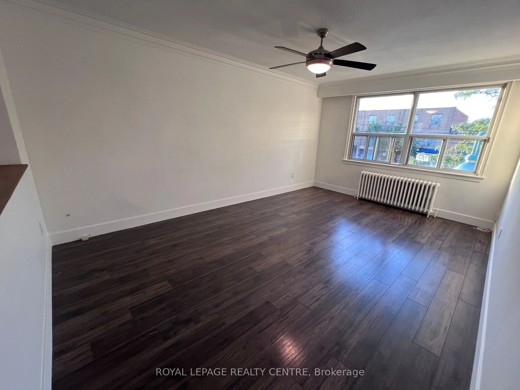3351 Lake Shore Boulevard W, #1