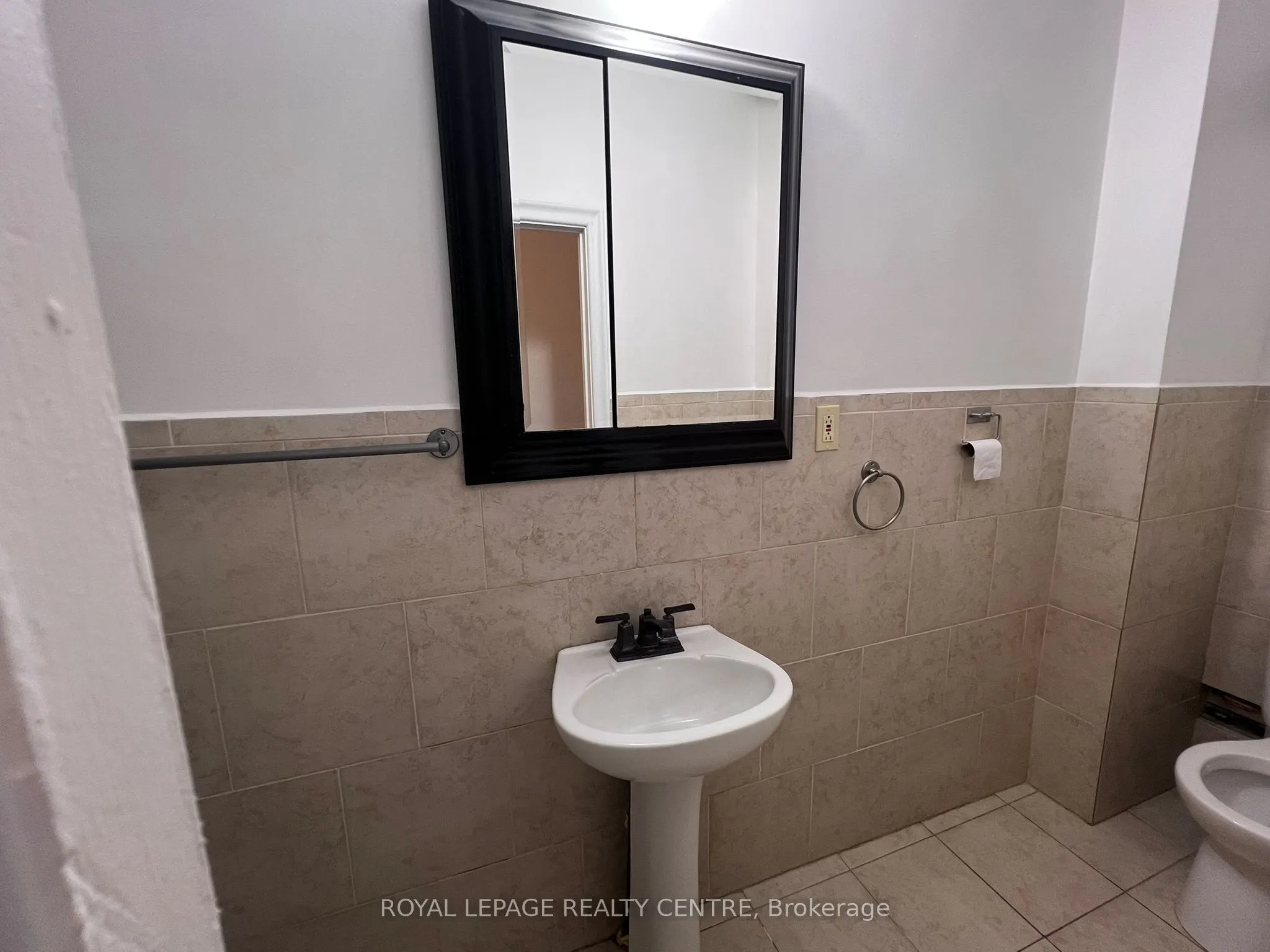 3351 Lake Shore Boulevard W, #1
