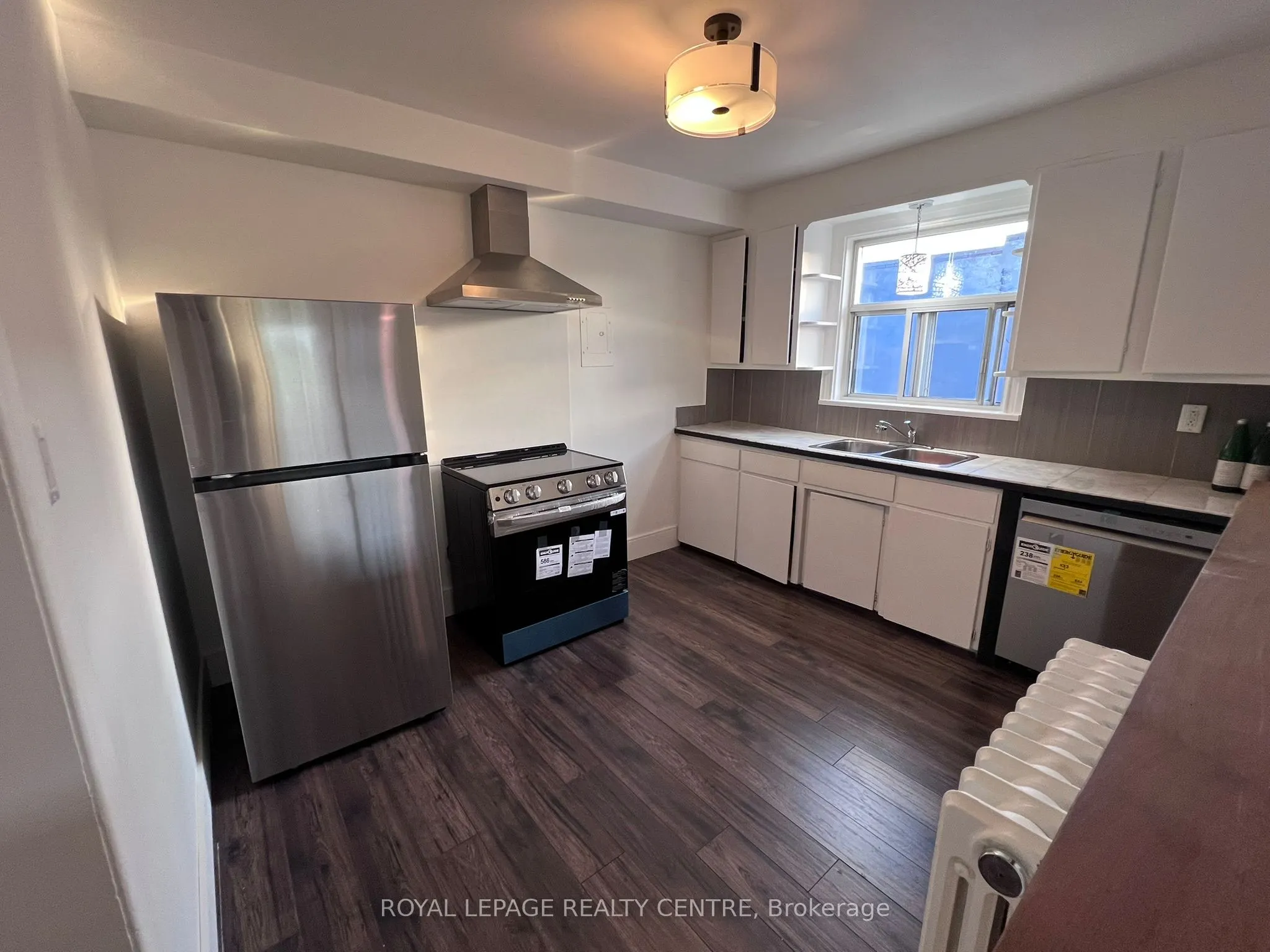 3351 Lake Shore Boulevard W, #1