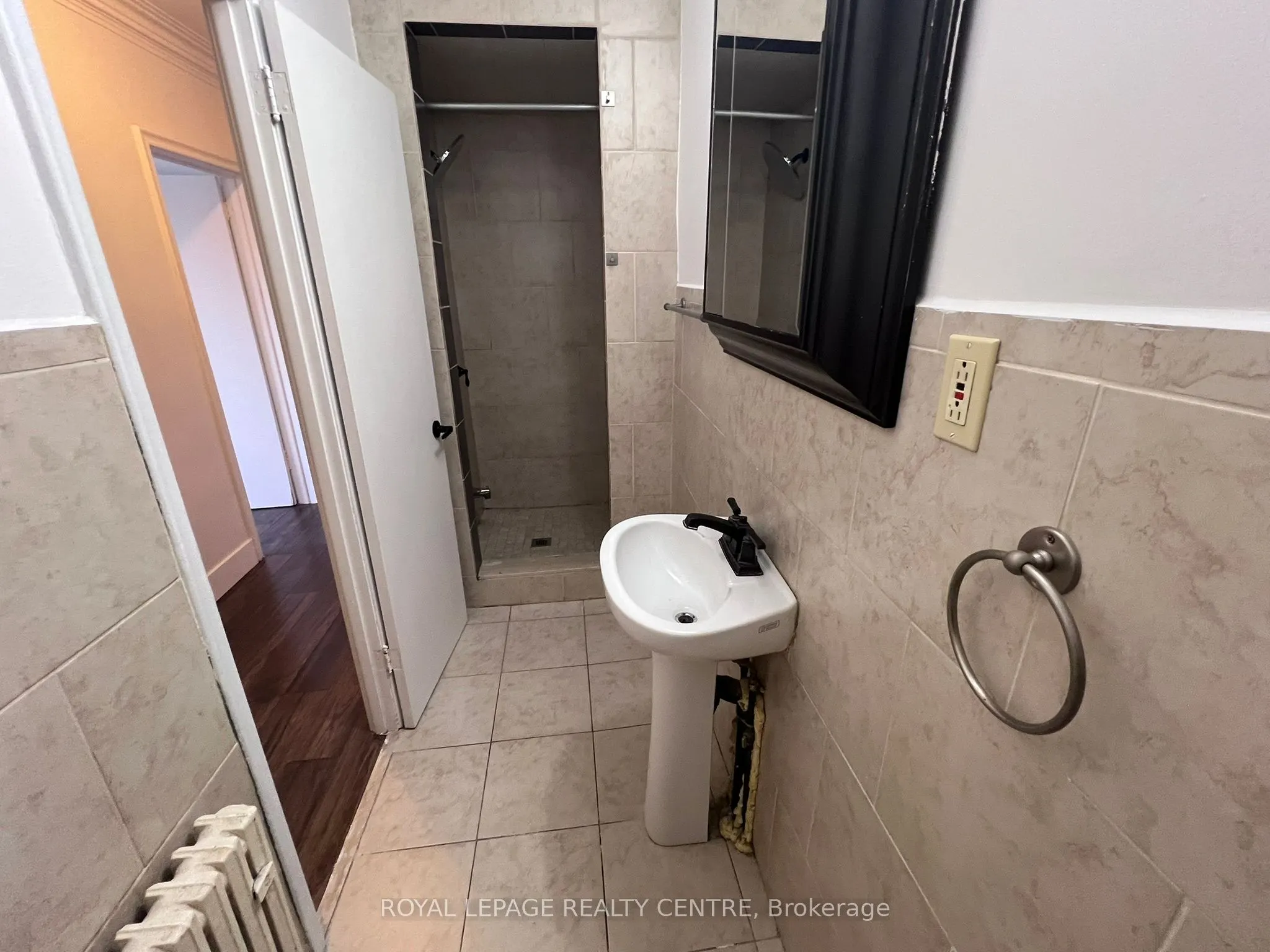 3351 Lake Shore Boulevard W, #1