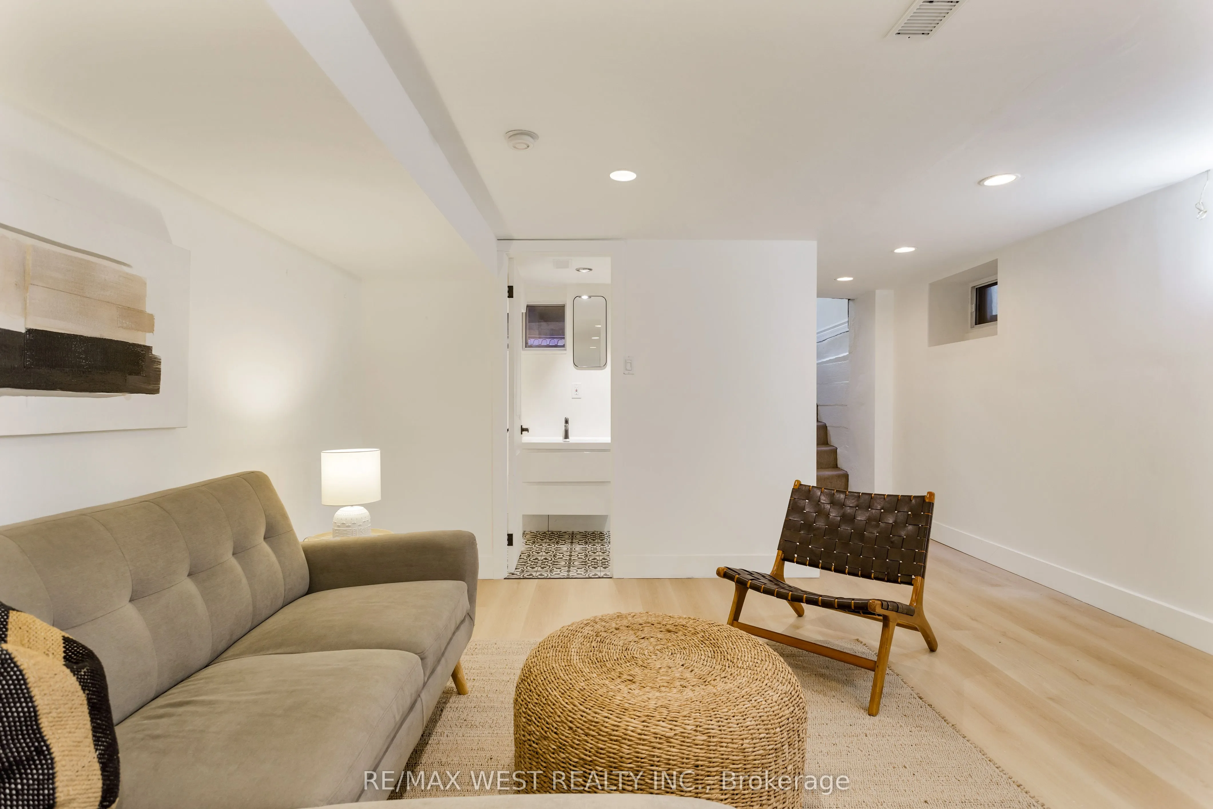 187 Indian Grove