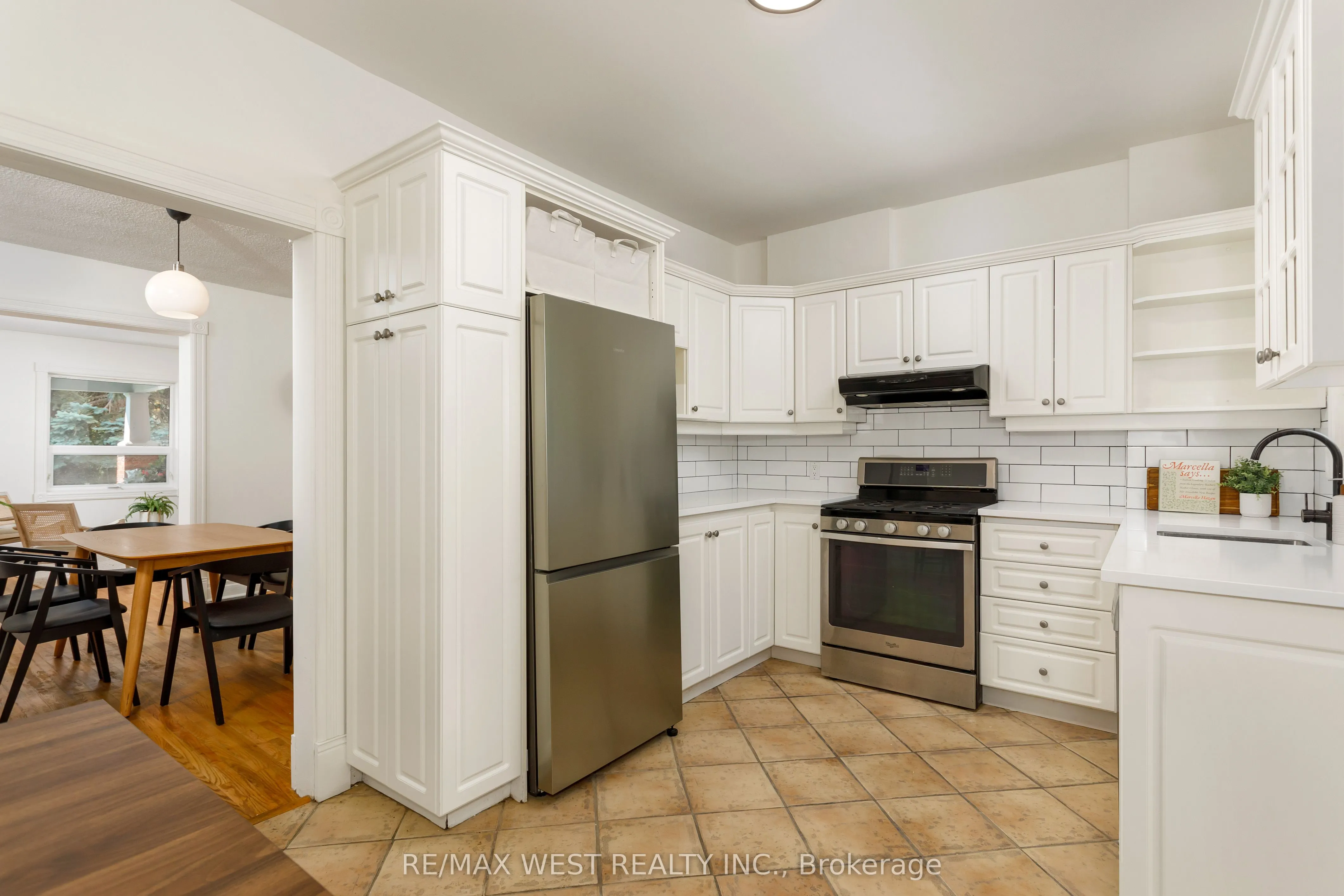 187 Indian Grove