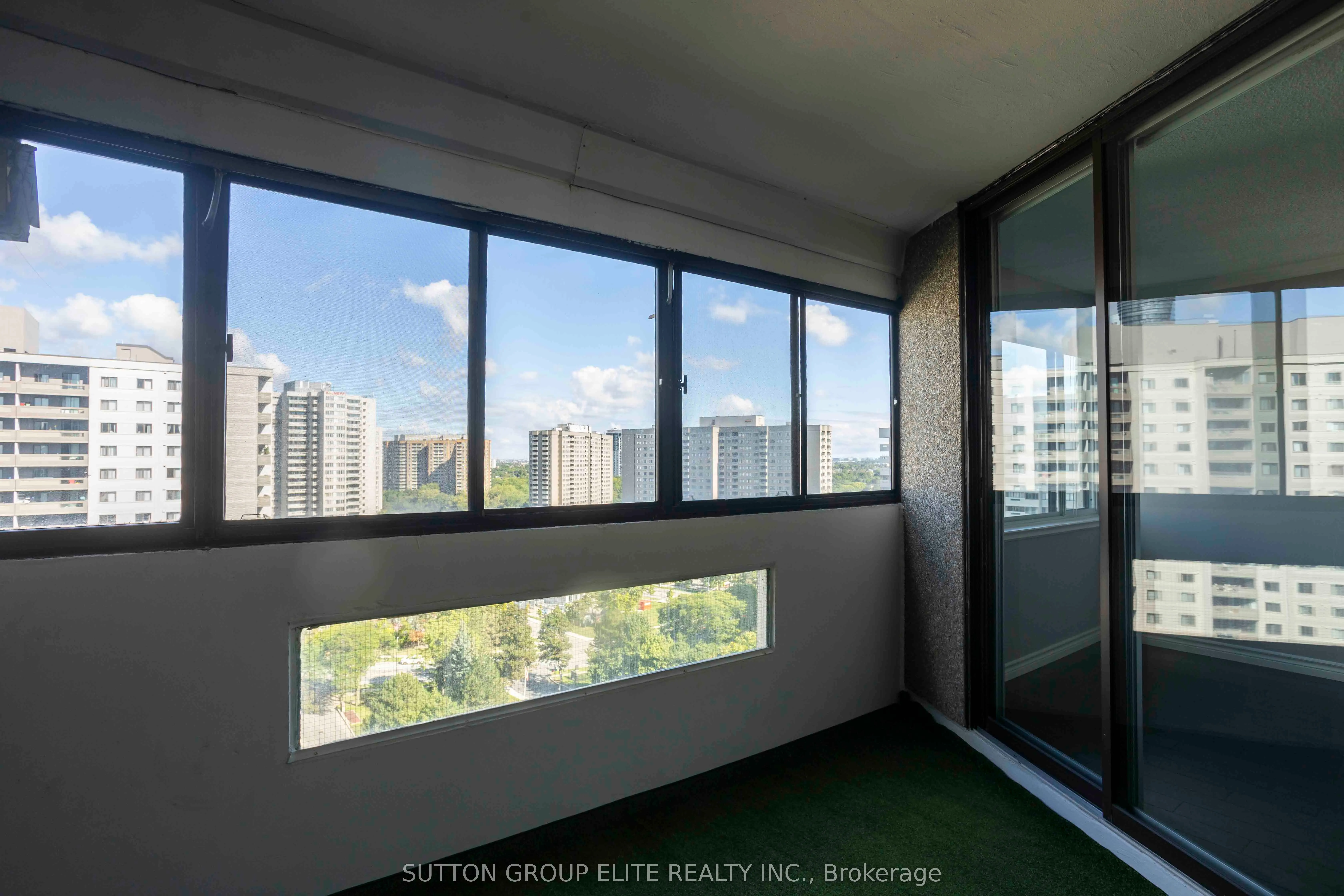 50 Elm Drive E, #1704