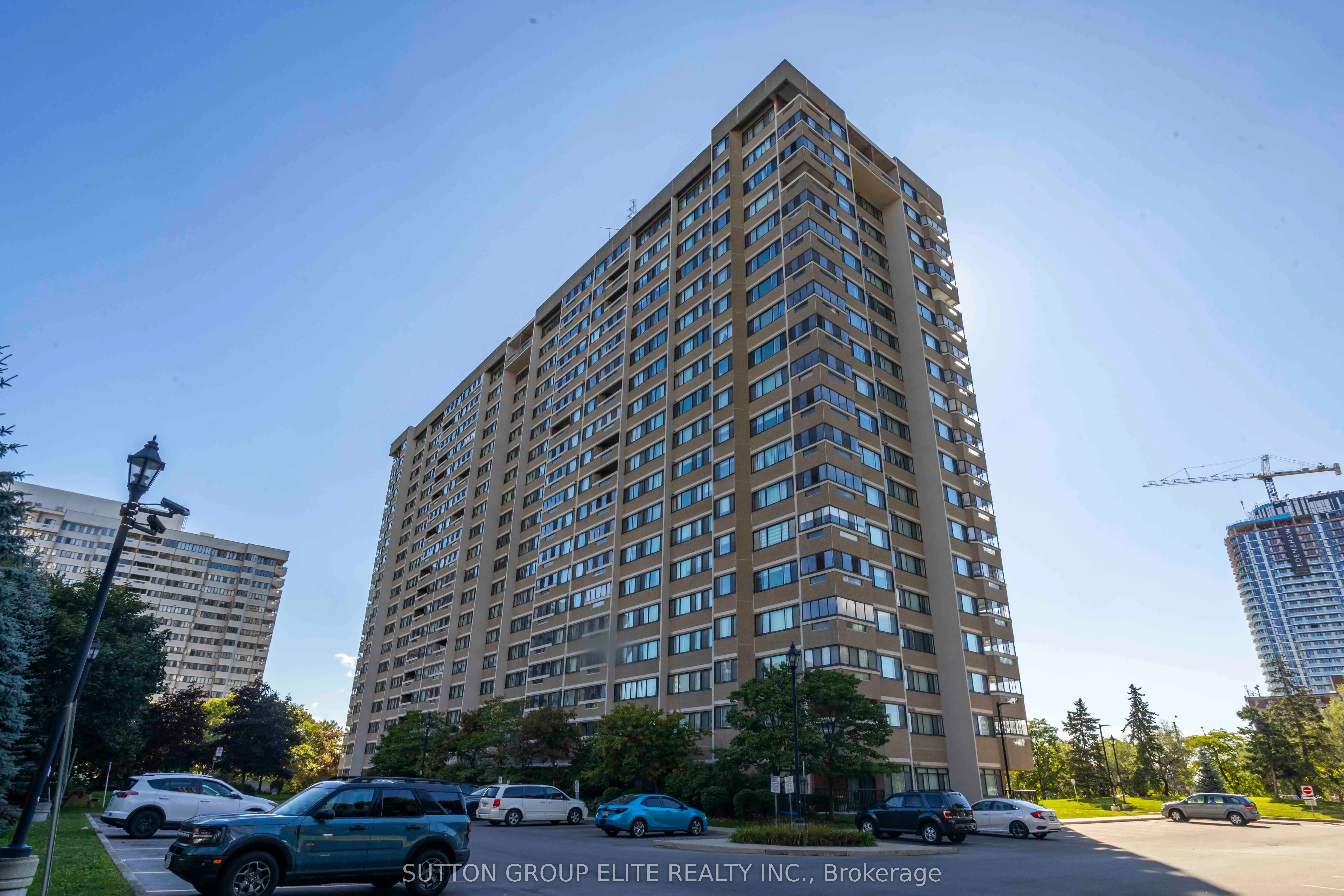 50 Elm Drive E, #1704