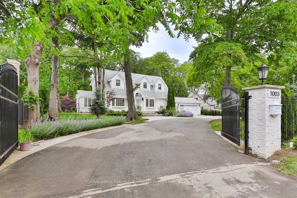 1003 Lakeshore Road W