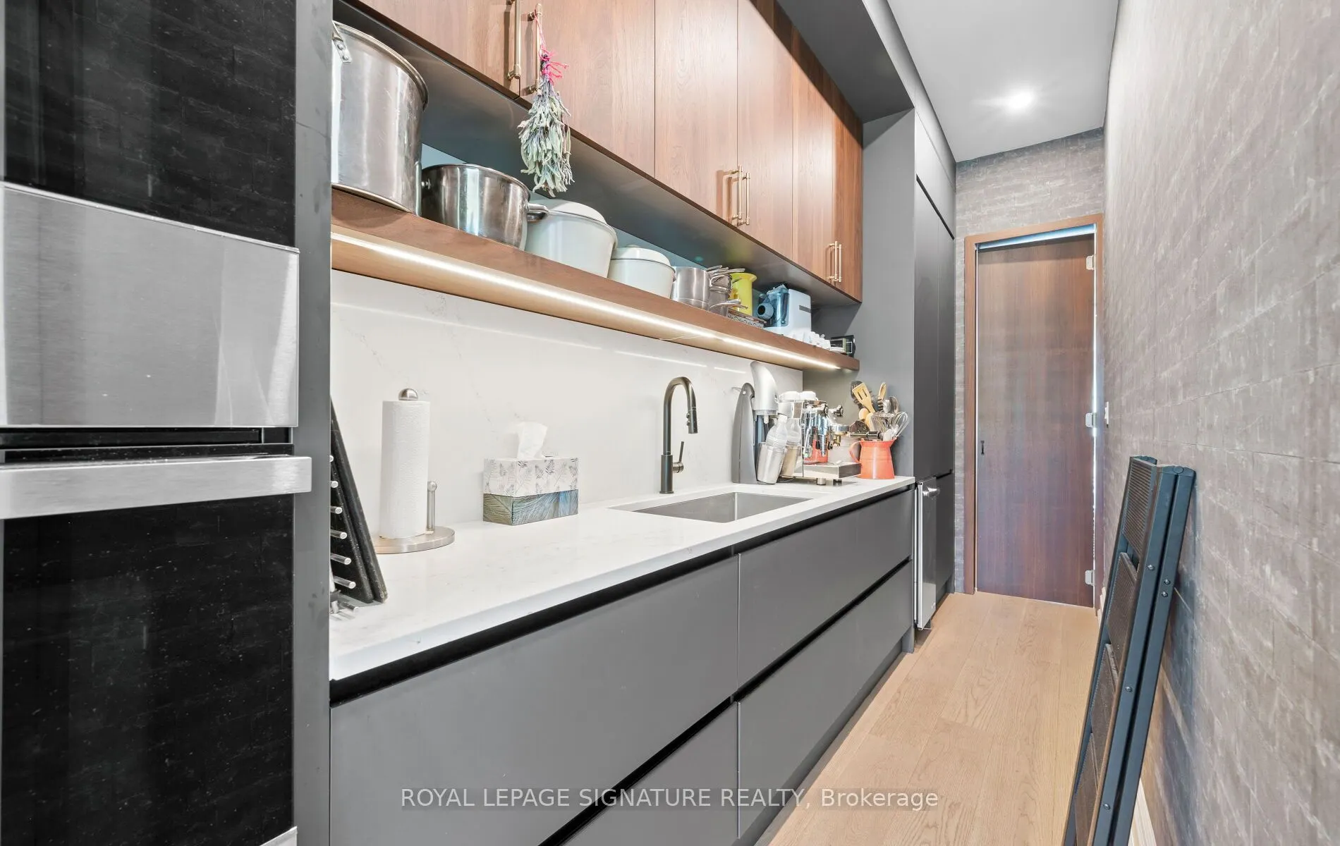 36 Wanita Road