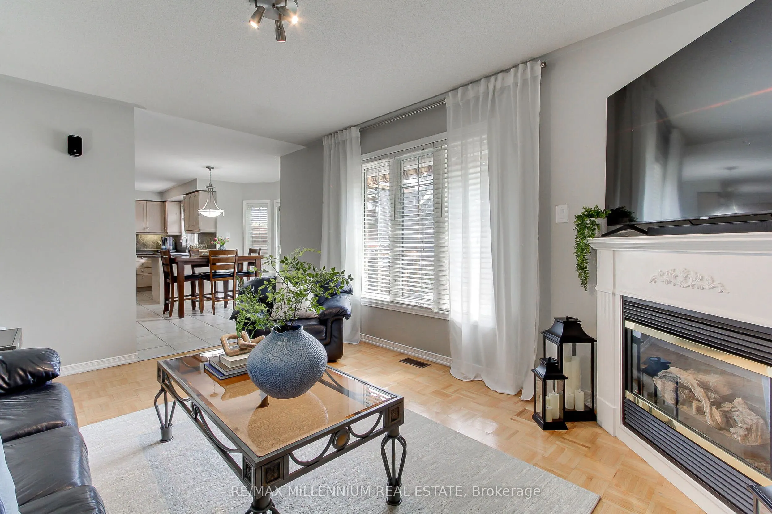 60 Mainard Crescent