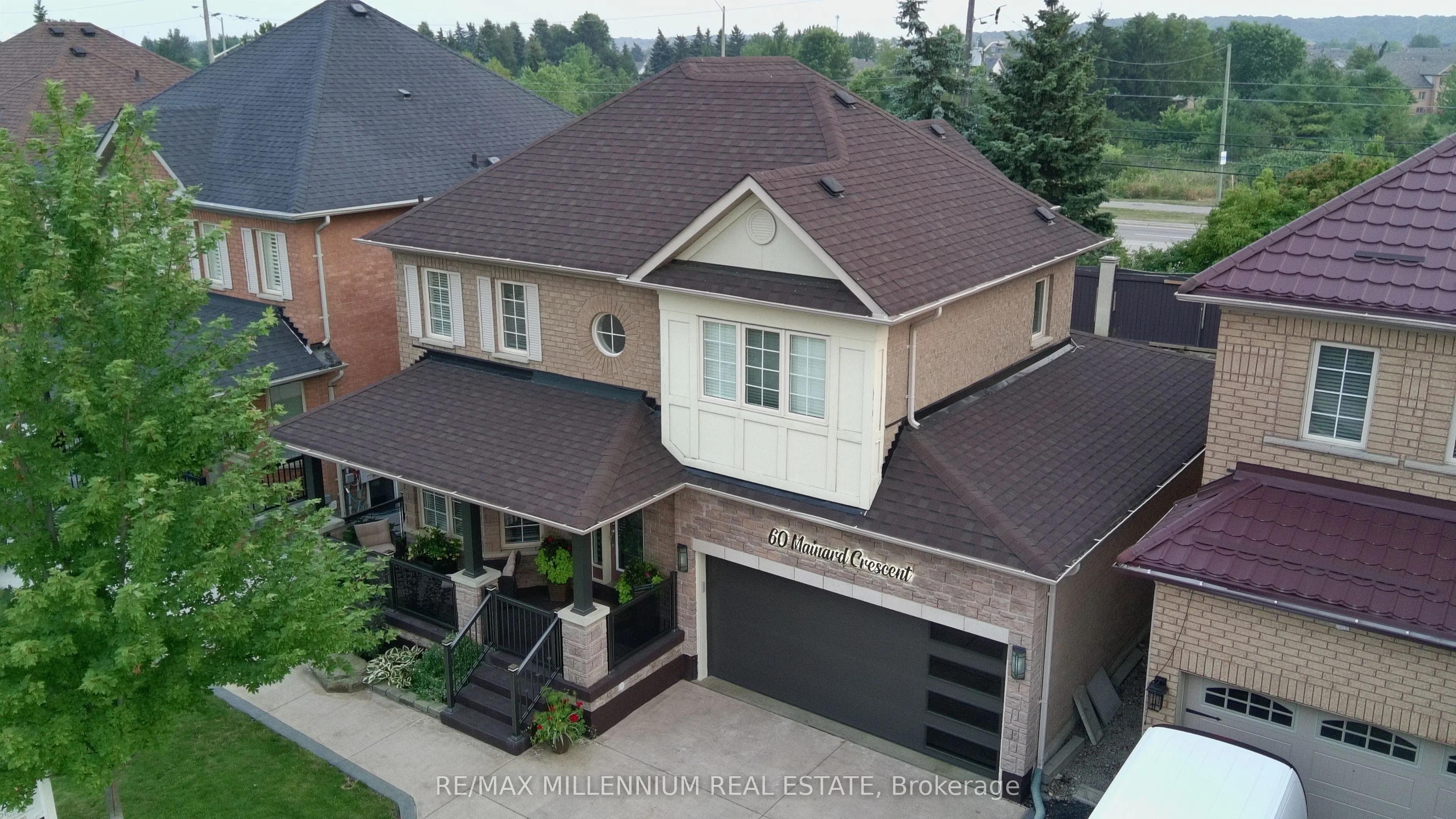 60 Mainard Crescent