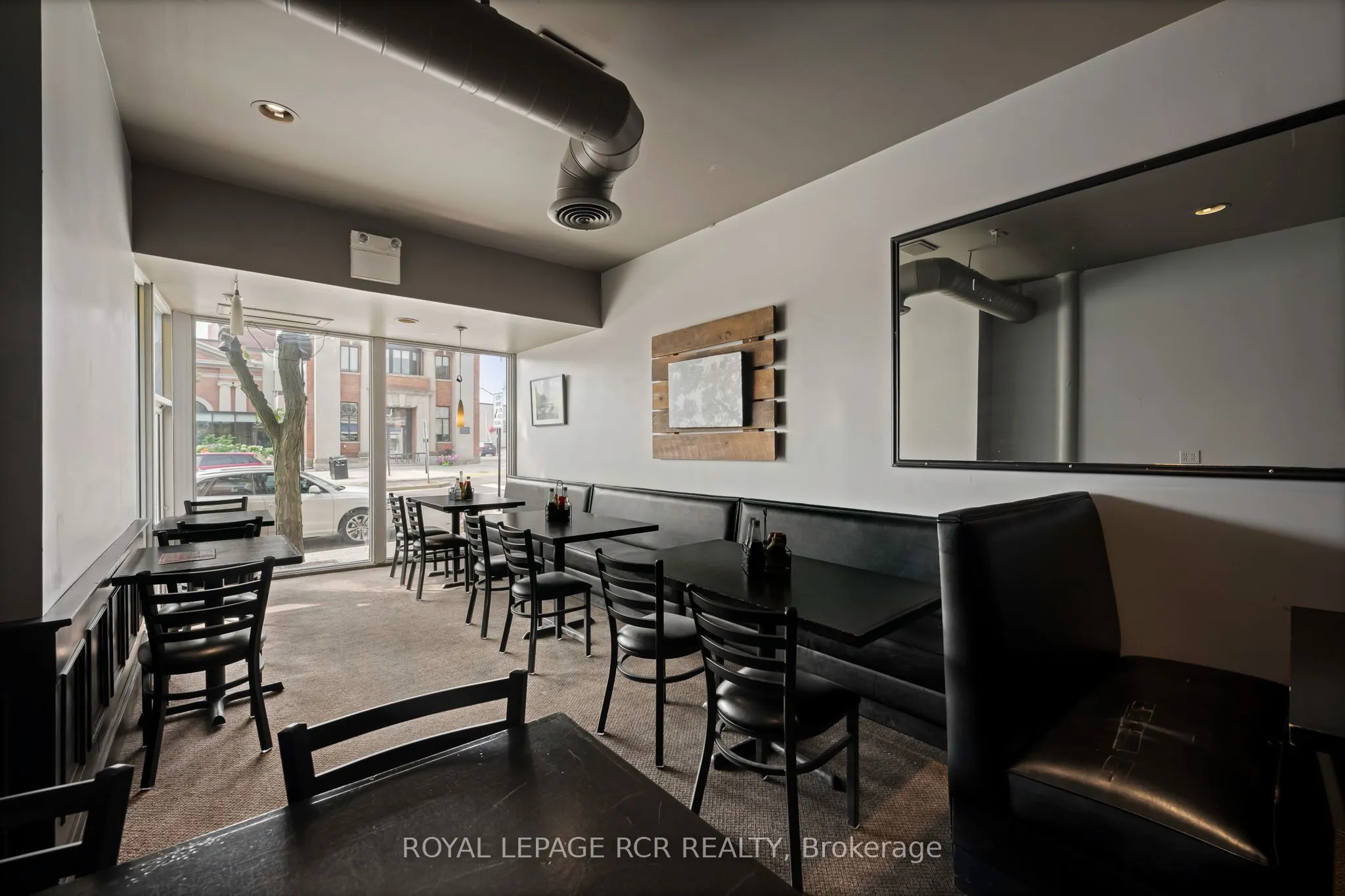 137-139 Broadway