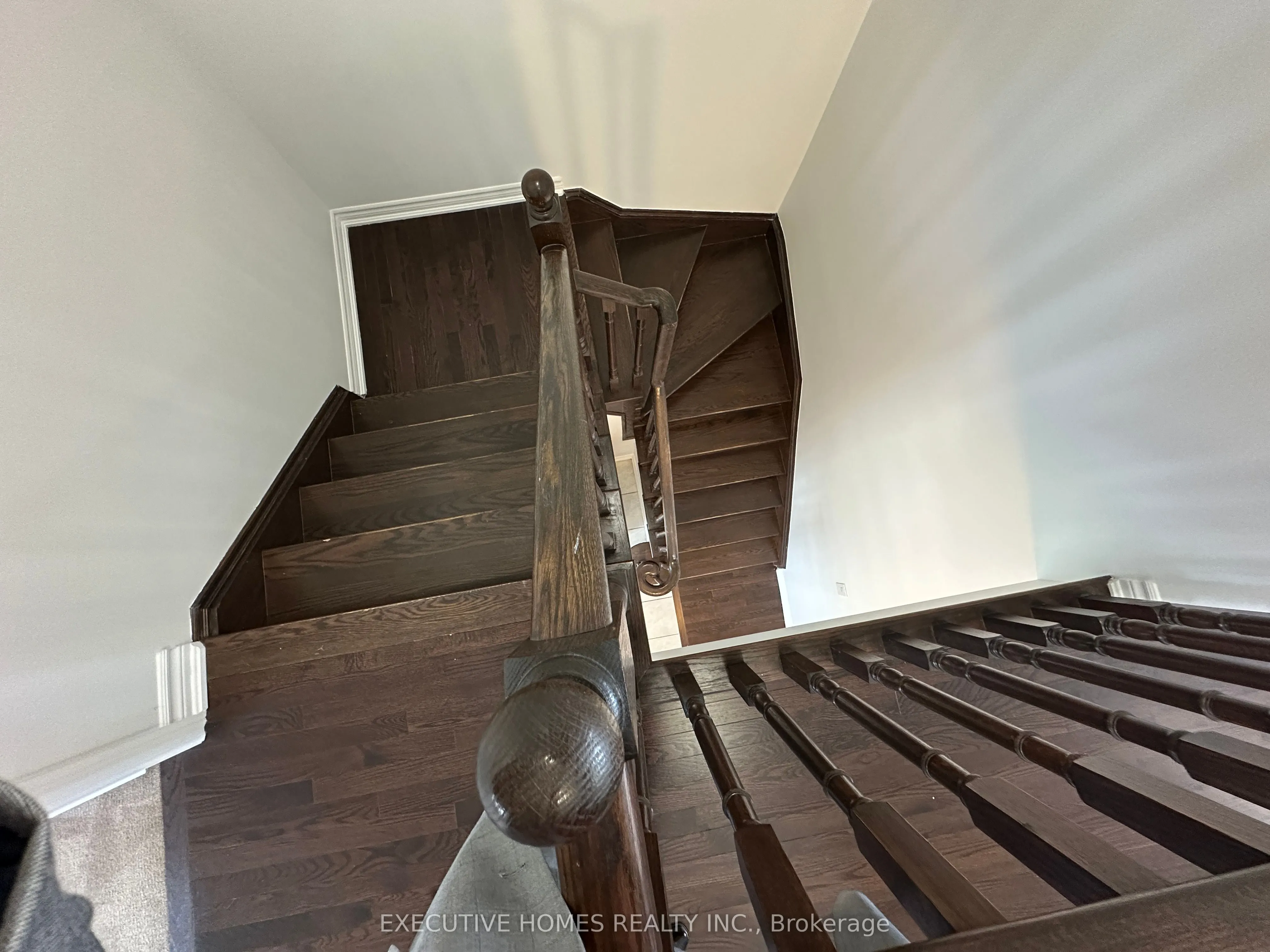 21 Elmcrest Drive