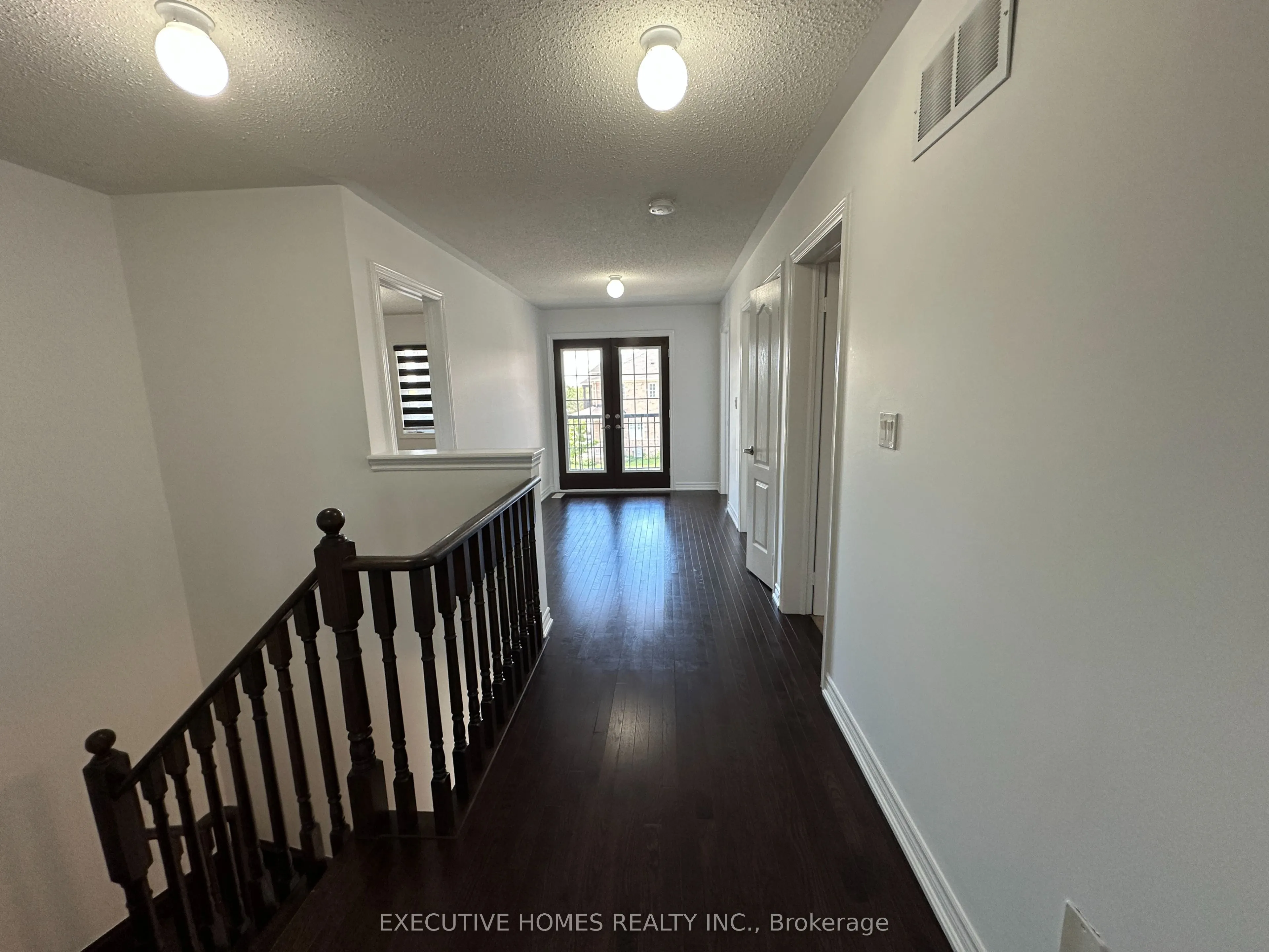 21 Elmcrest Drive