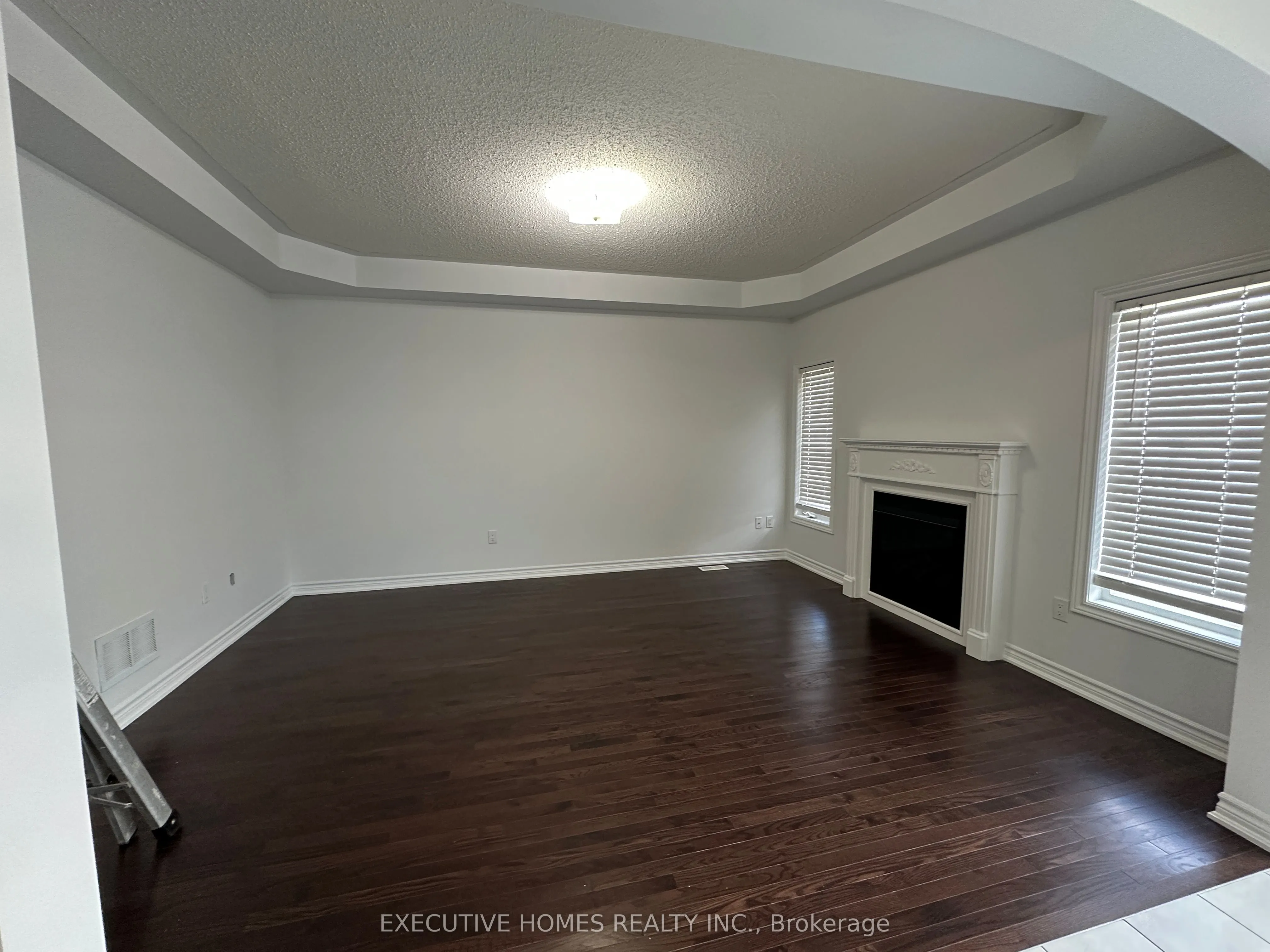 21 Elmcrest Drive