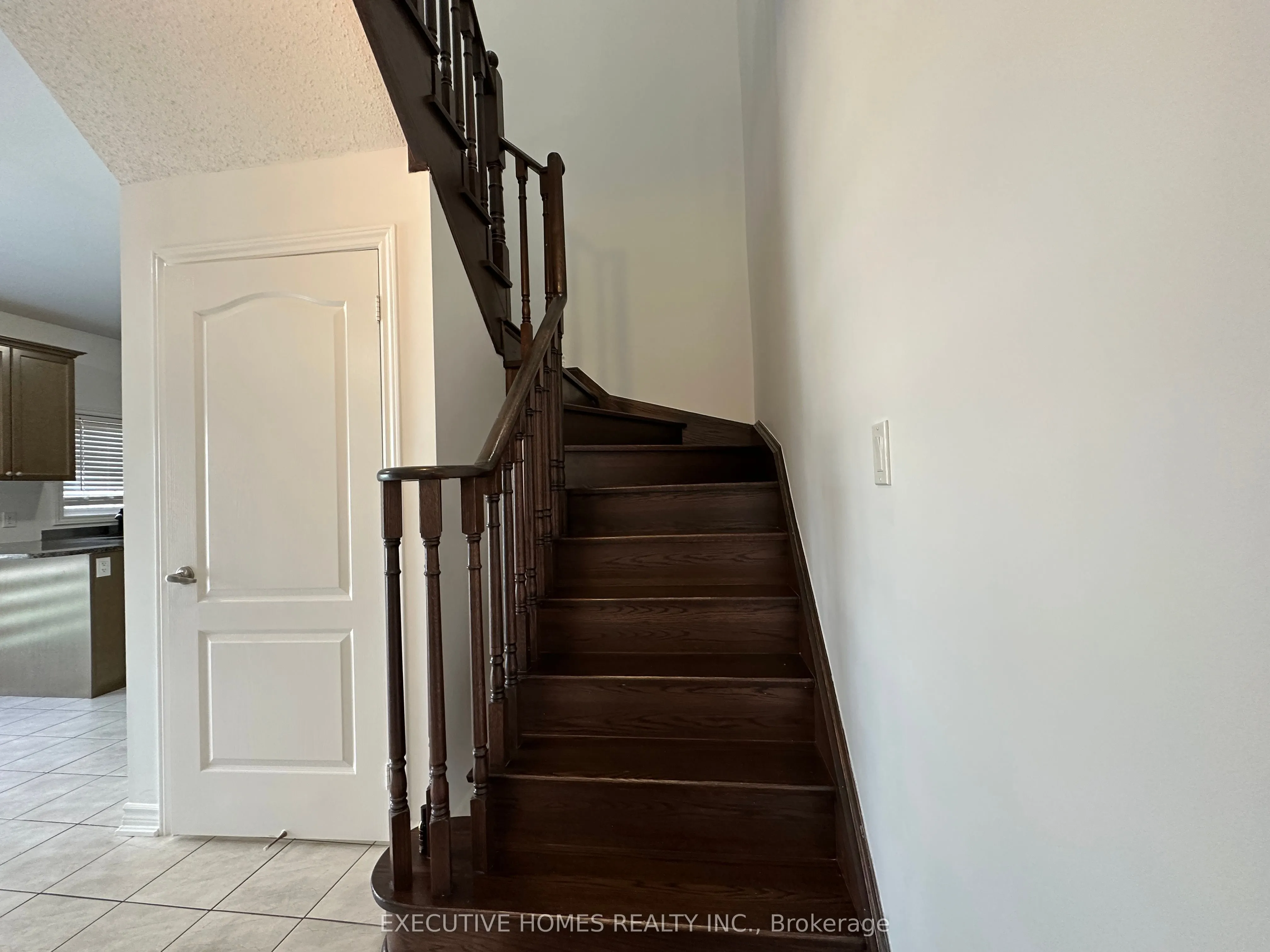 21 Elmcrest Drive