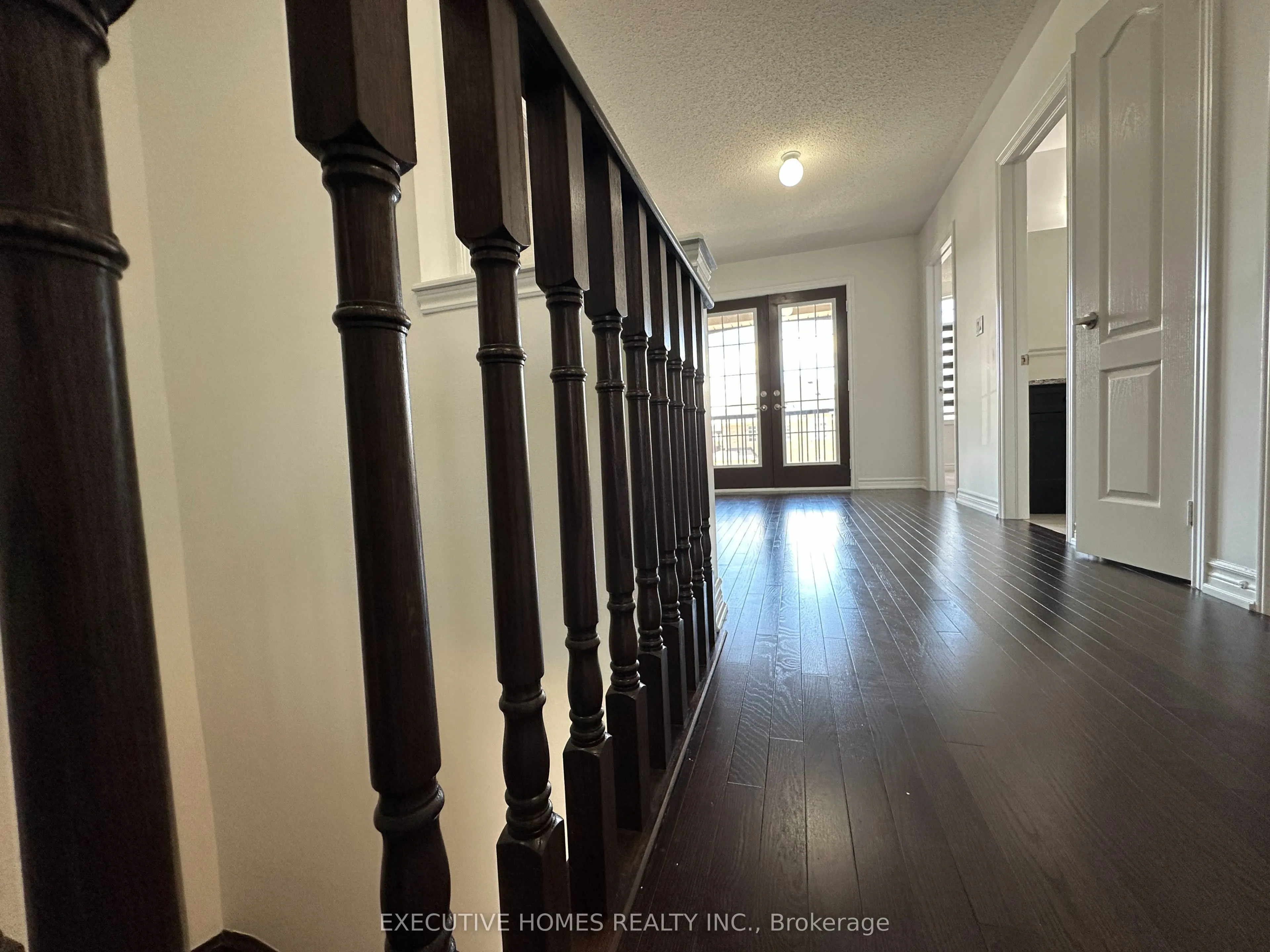21 Elmcrest Drive