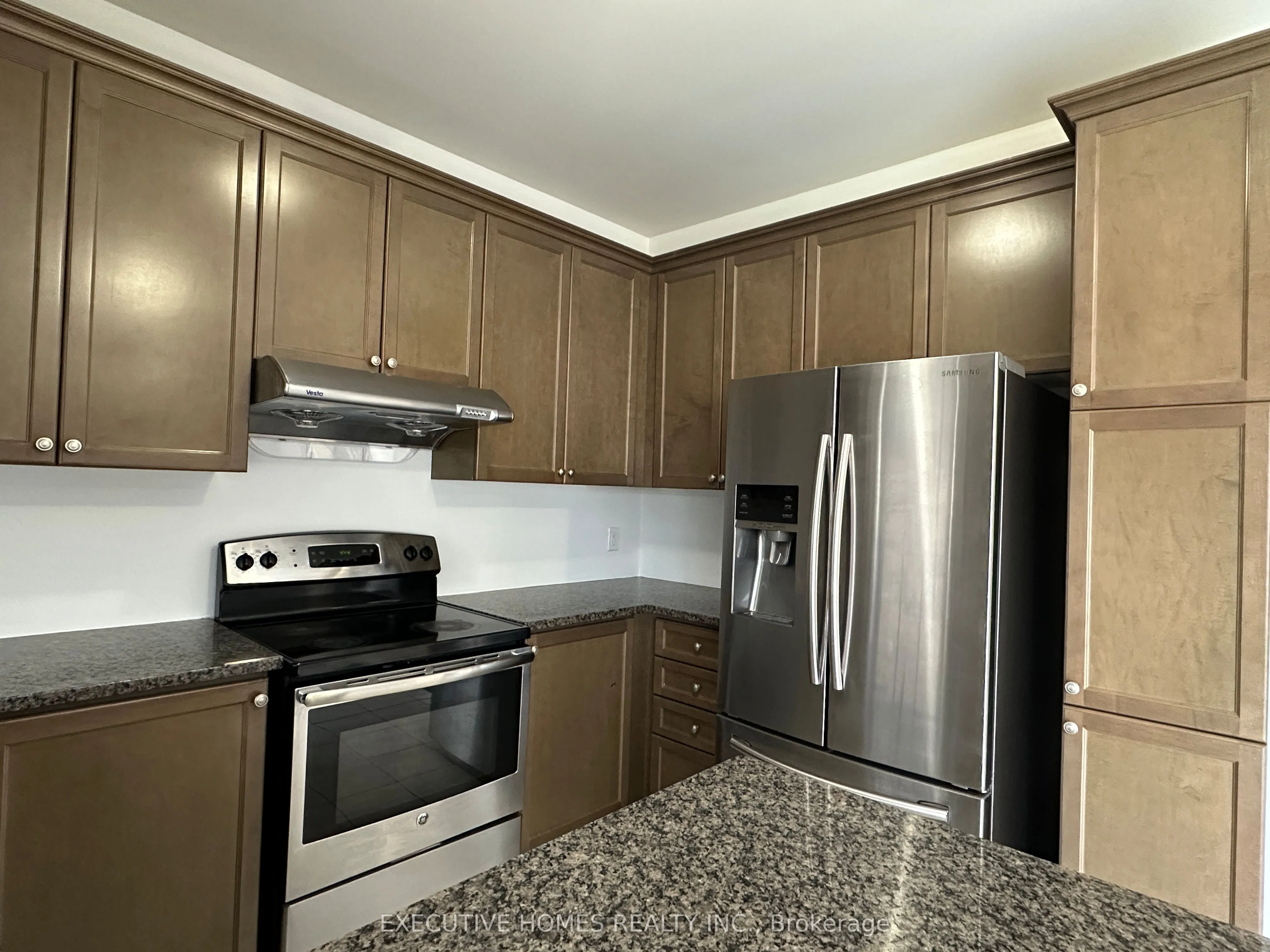 21 Elmcrest Drive