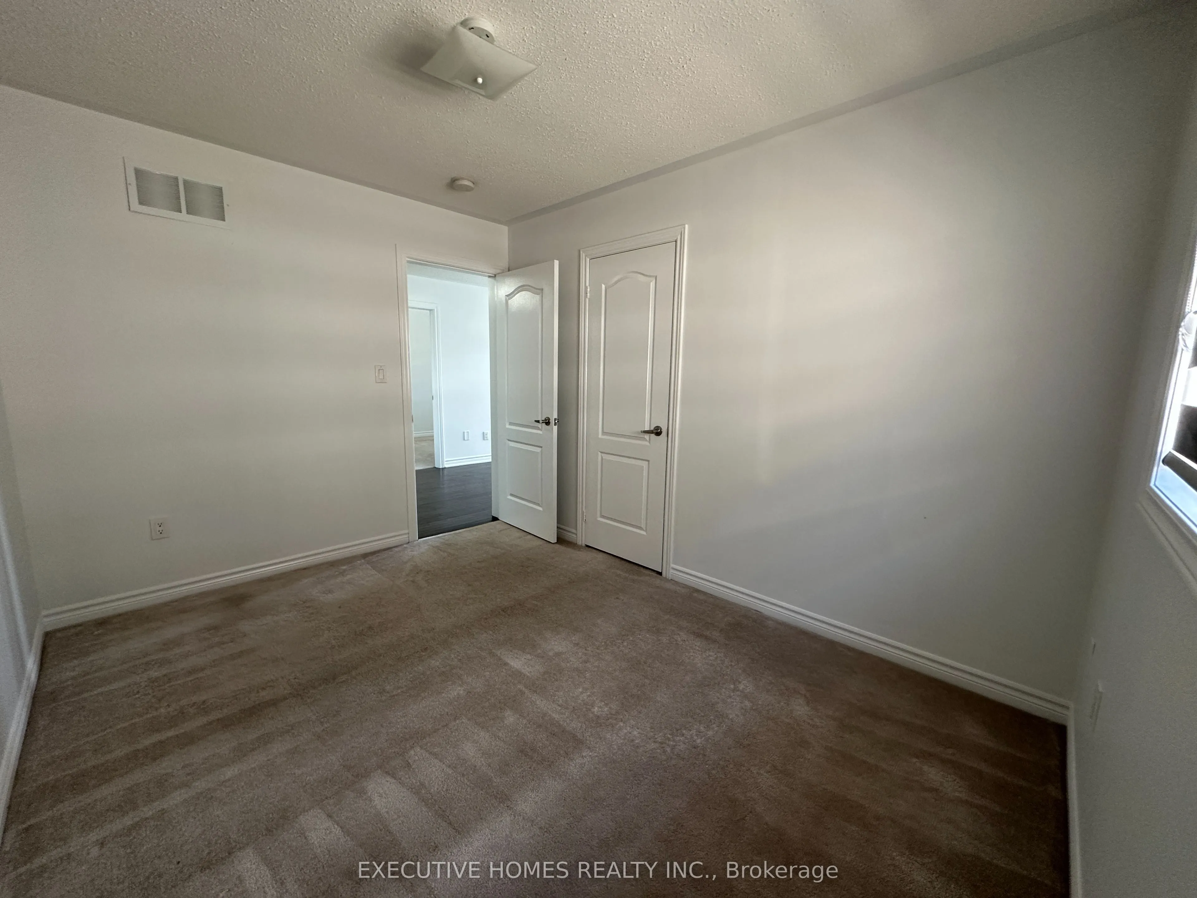 21 Elmcrest Drive