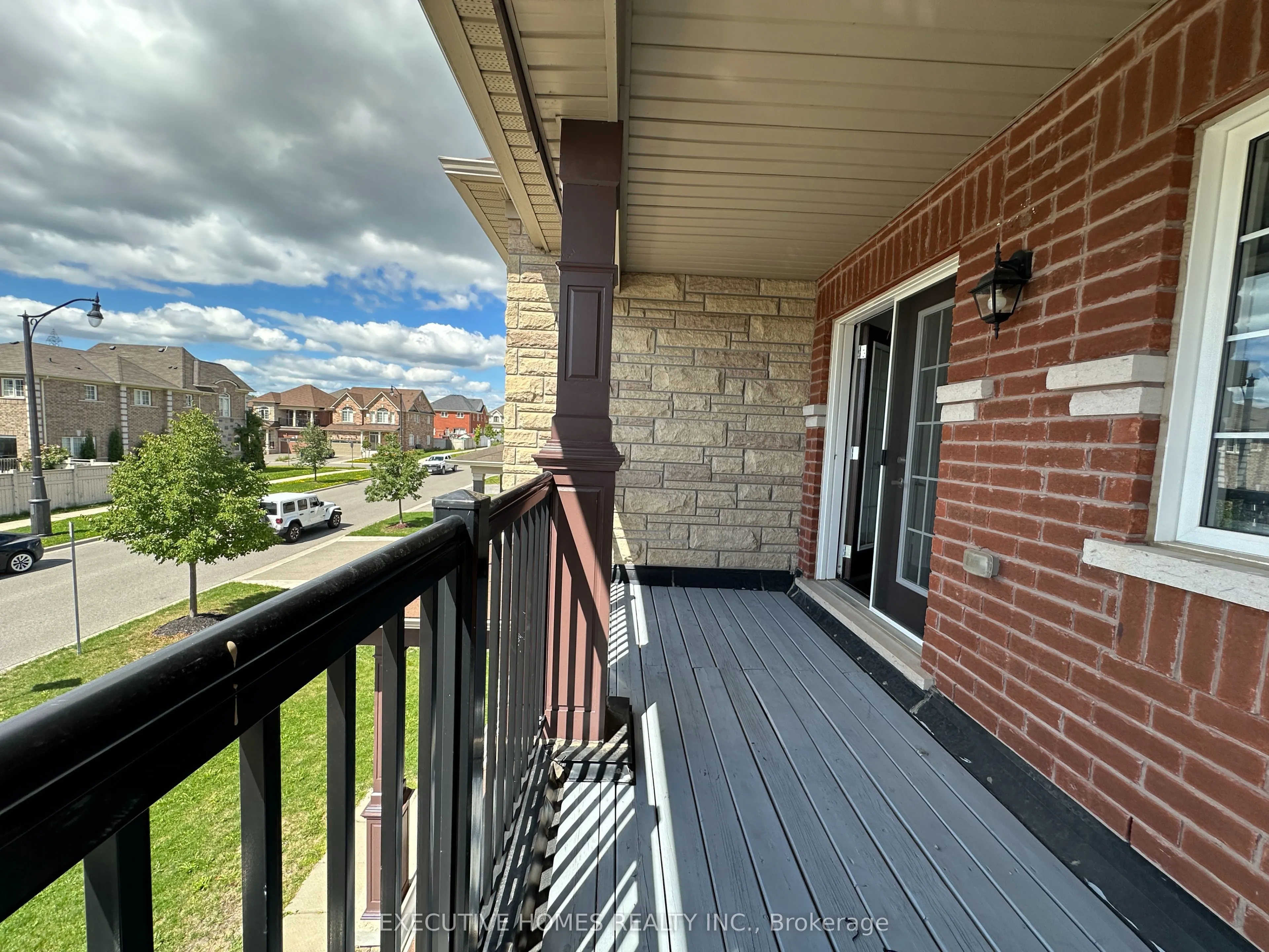 21 Elmcrest Drive