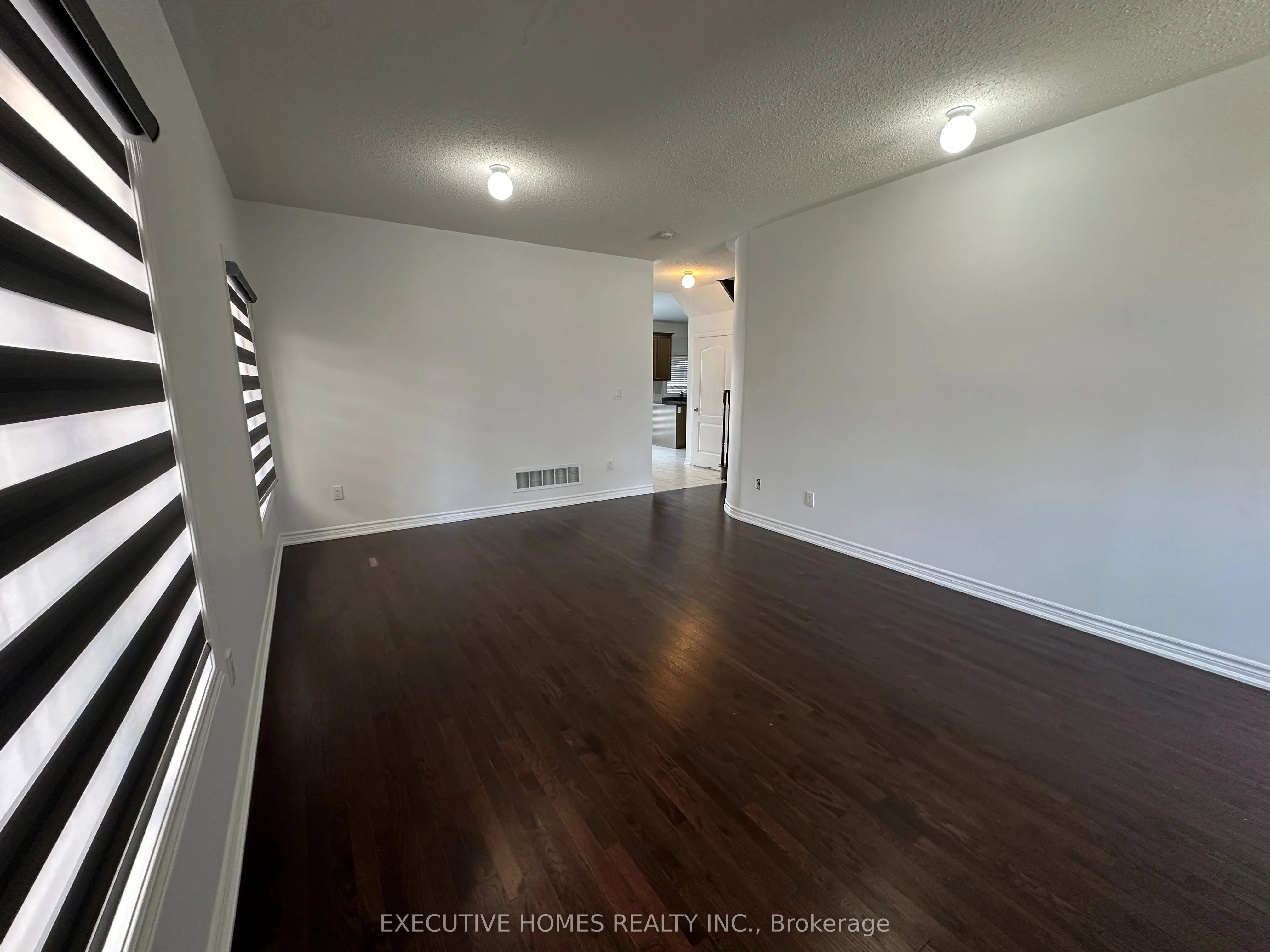 21 Elmcrest Drive