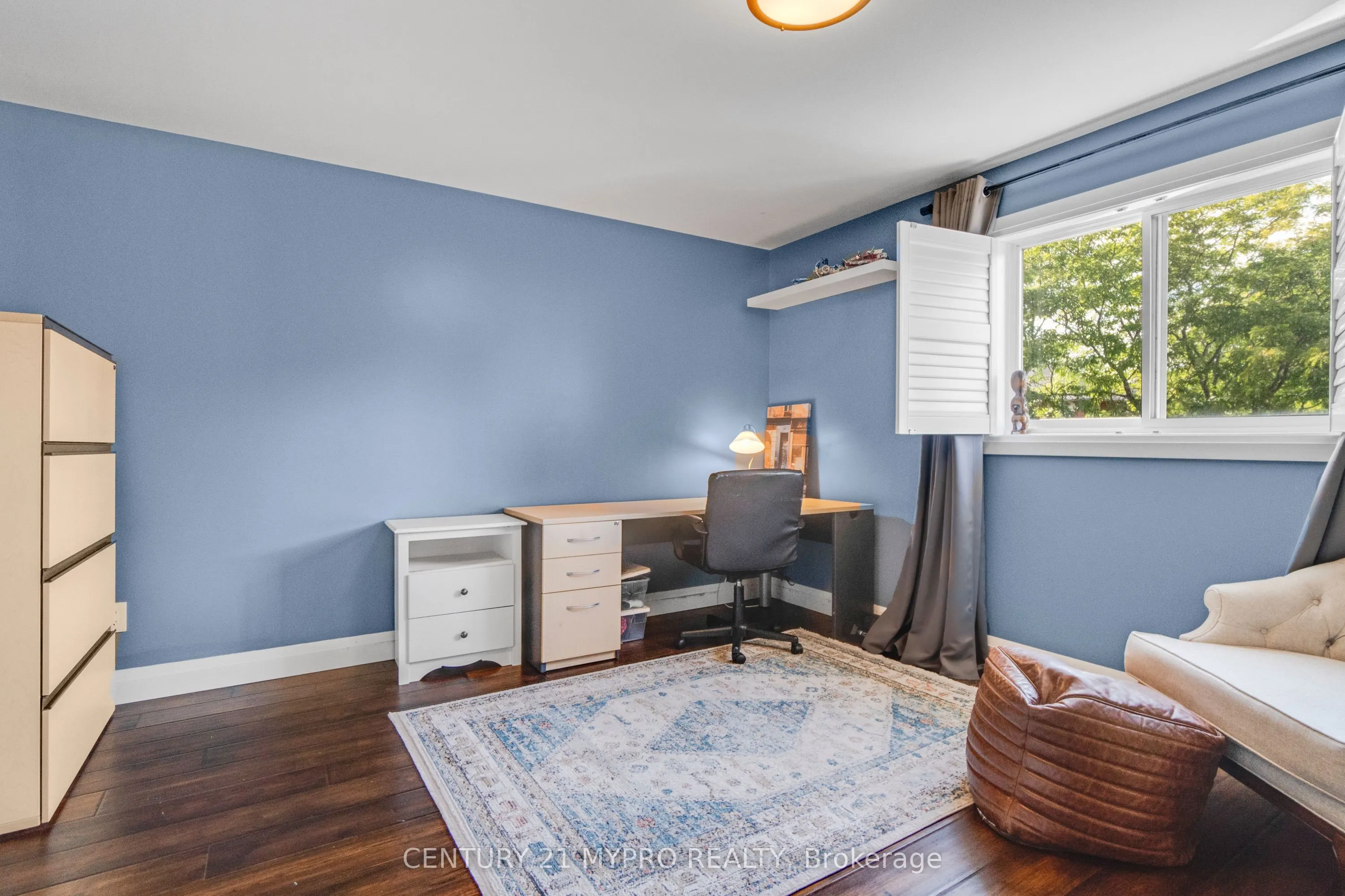 1115 Sheltered Oak Court
