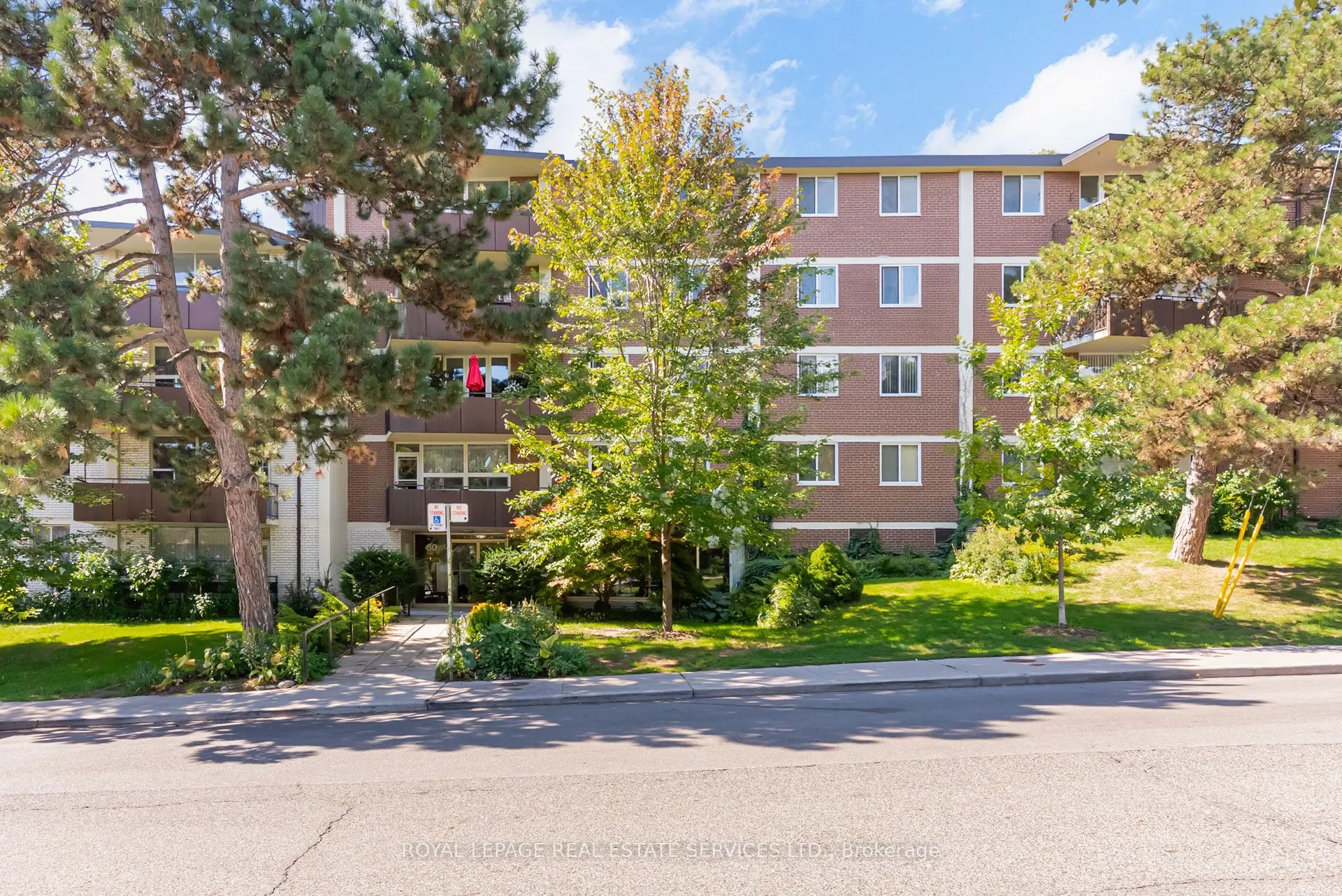80 Coe Hill Drive, #221
