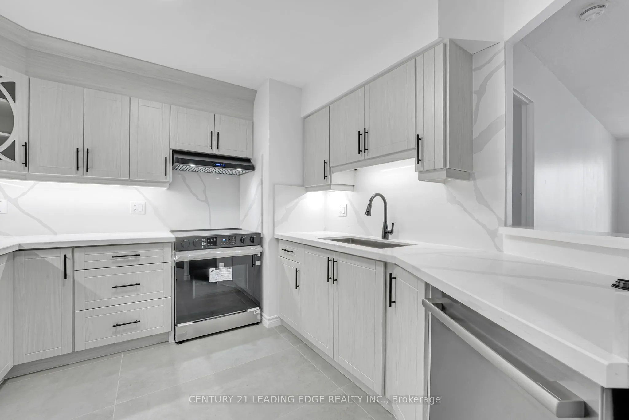 3605 Kariya Drive, #905