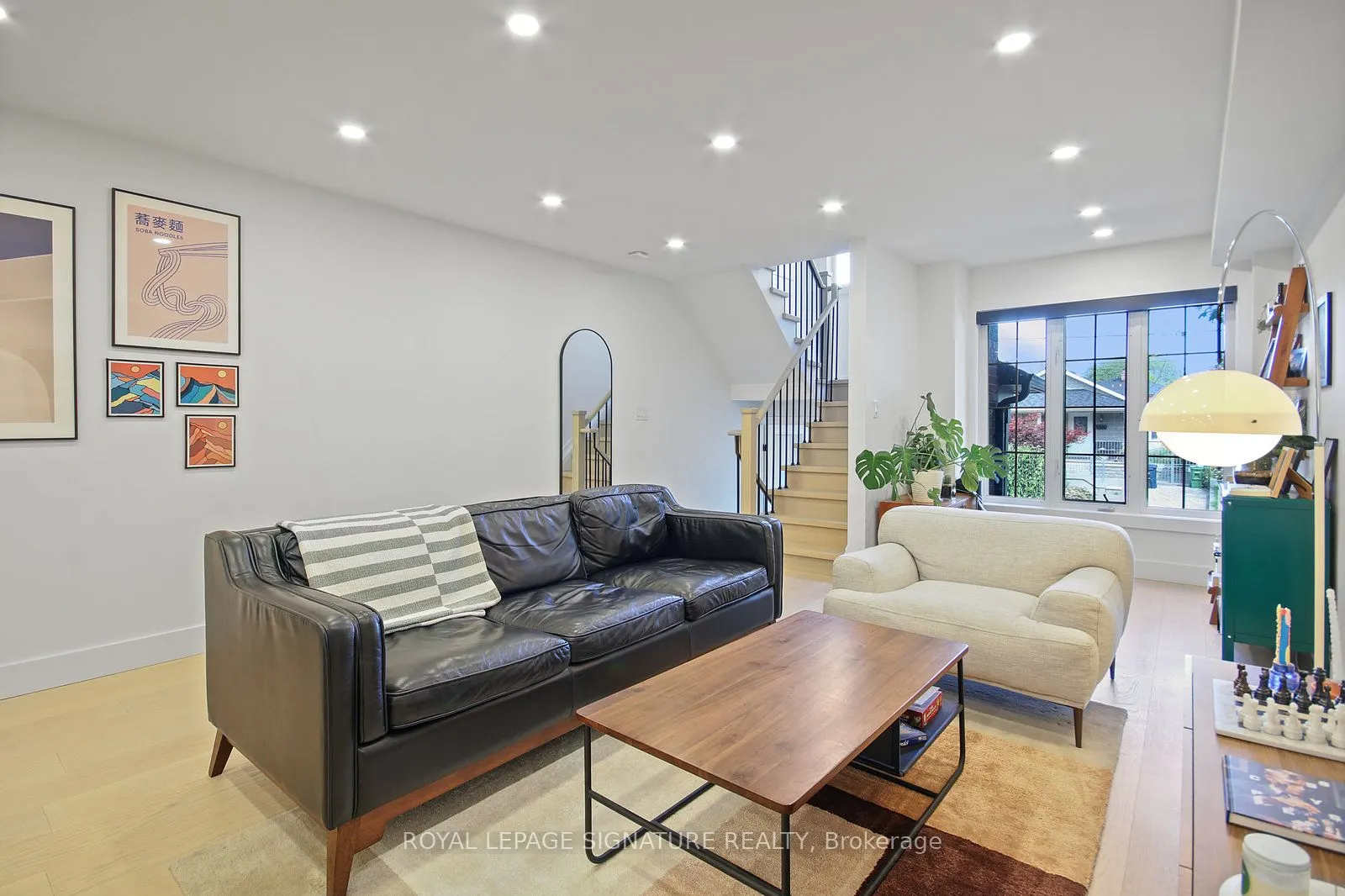 852 St Clarens Avenue, #1