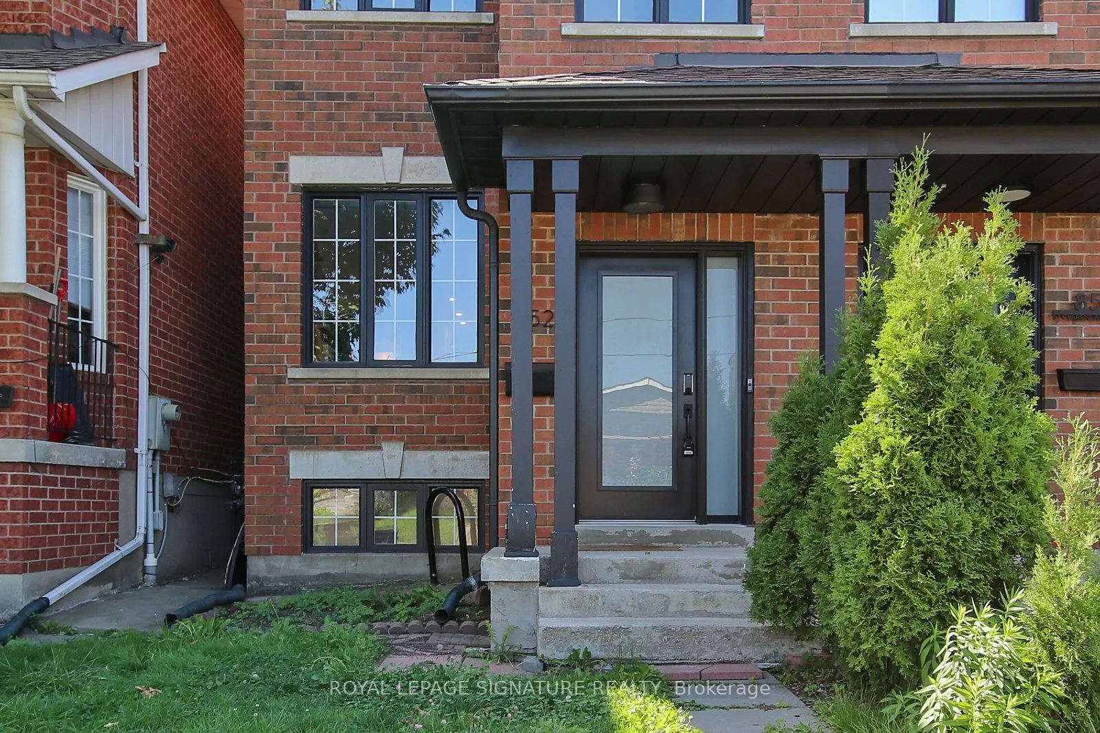 852 St Clarens Avenue, #1
