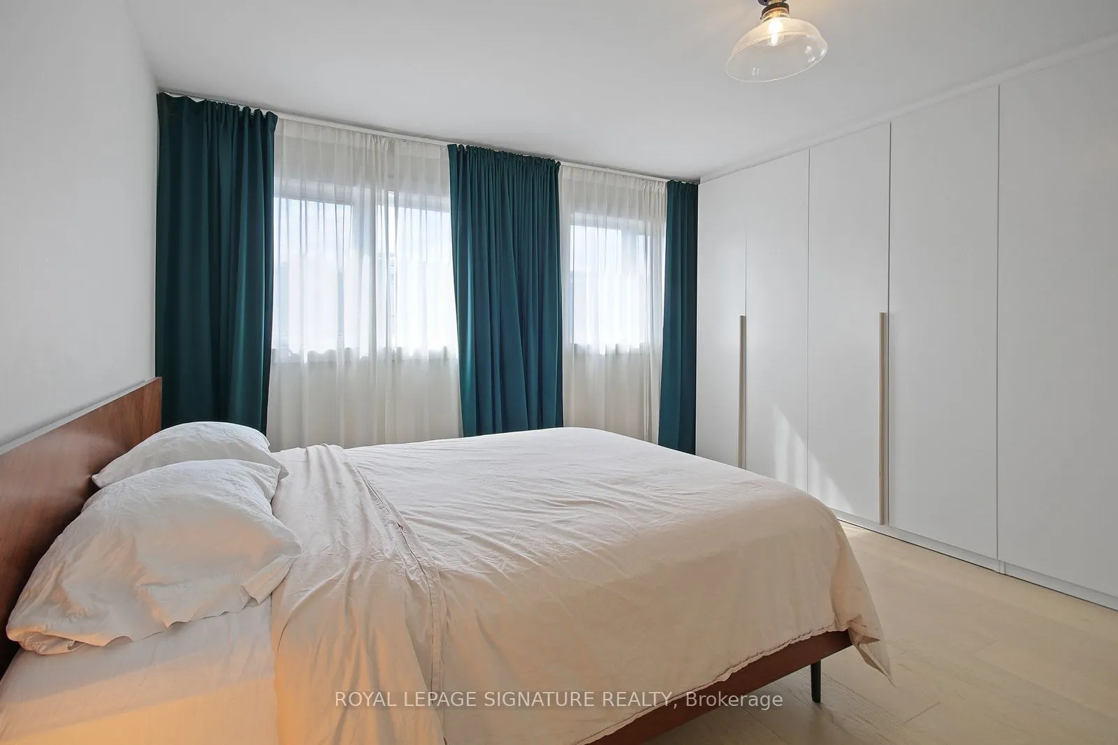 852 St Clarens Avenue, #1