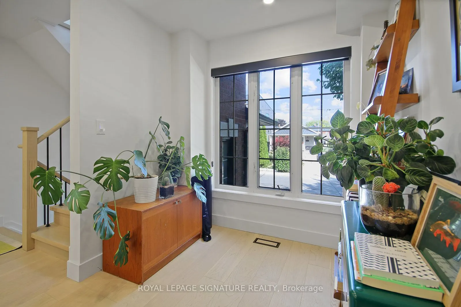 852 St Clarens Avenue, #1
