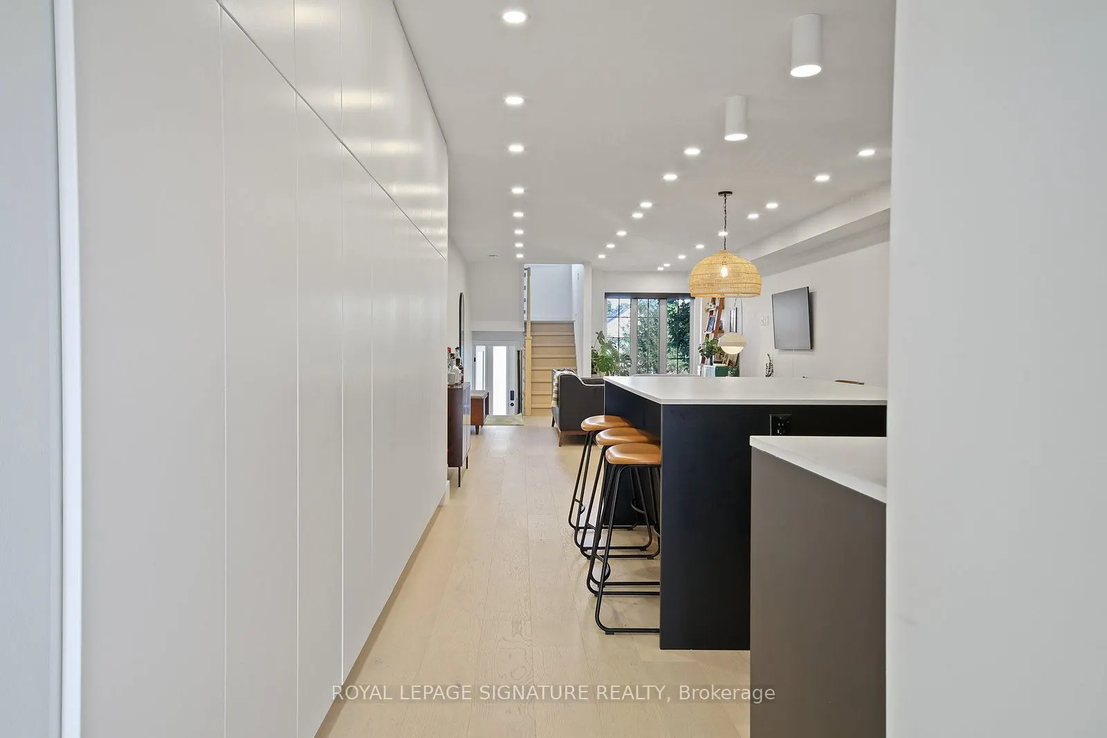 852 St Clarens Avenue, #1