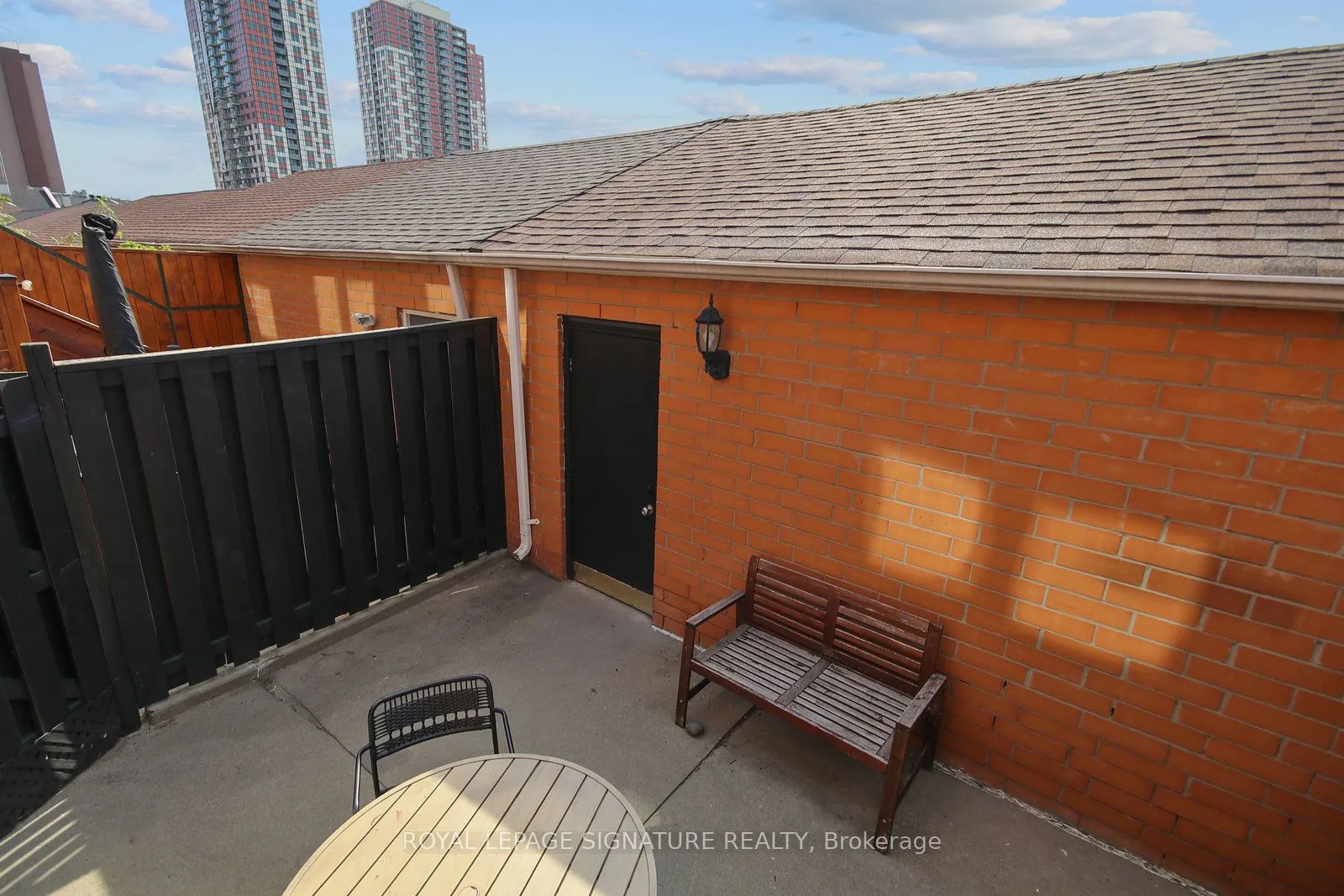 852 St Clarens Avenue, #1