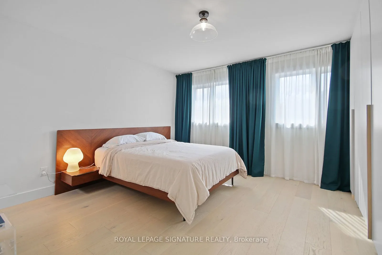 852 St Clarens Avenue, #1