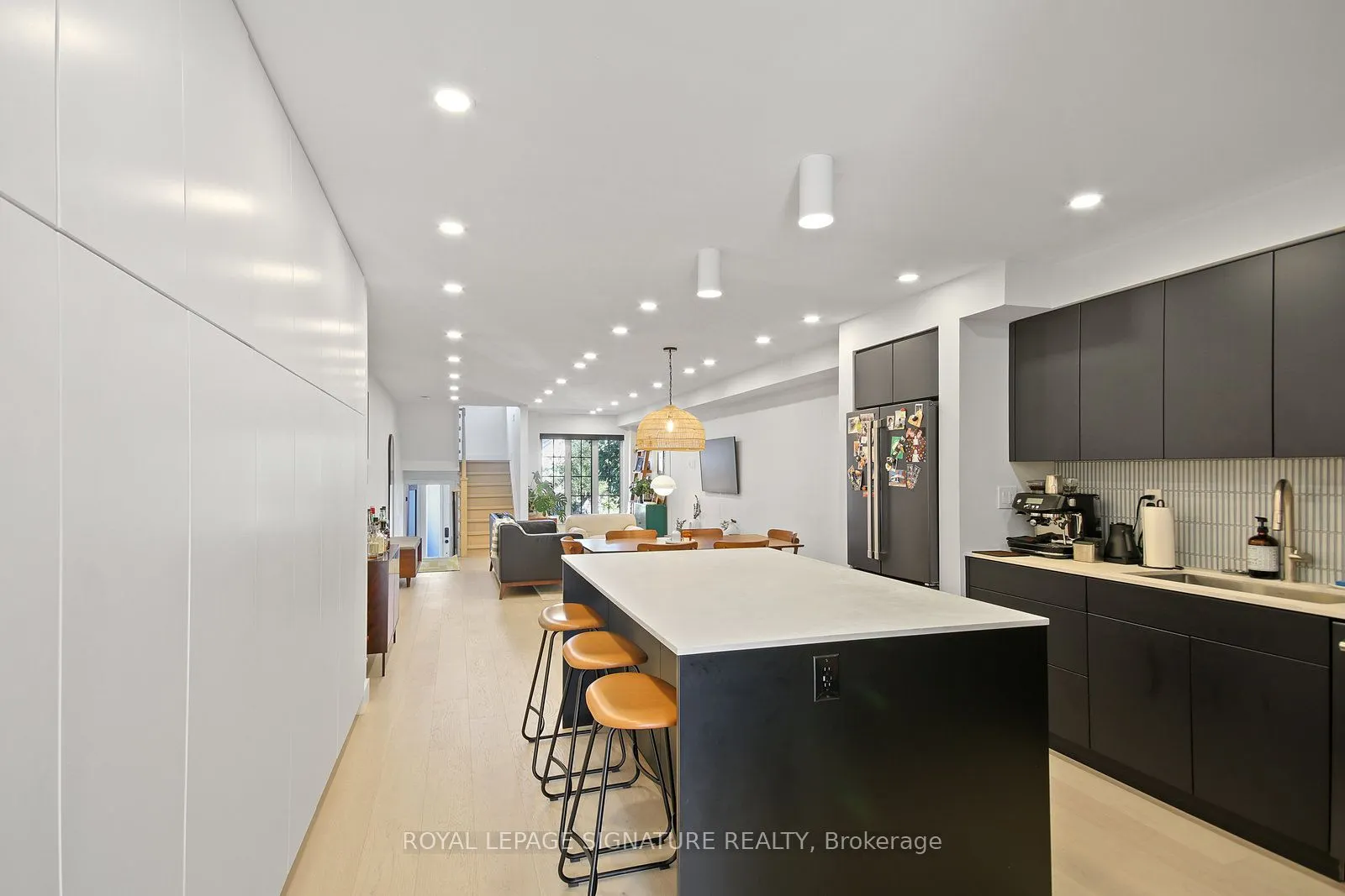 852 St Clarens Avenue, #1