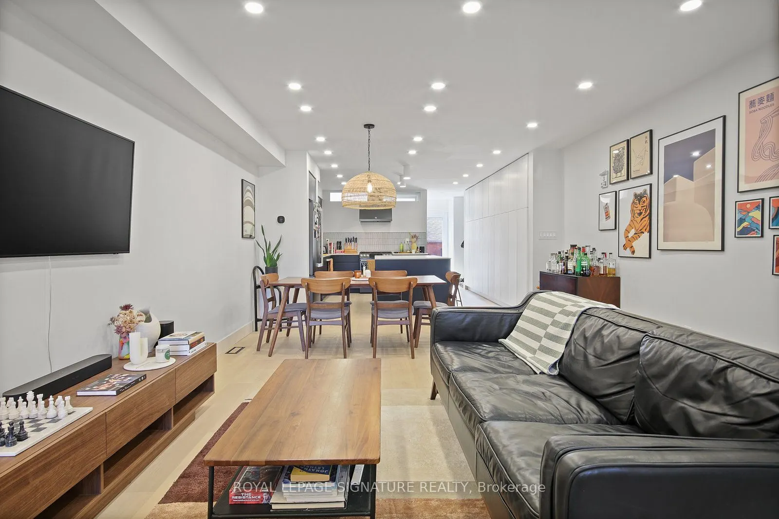 852 St Clarens Avenue, #1