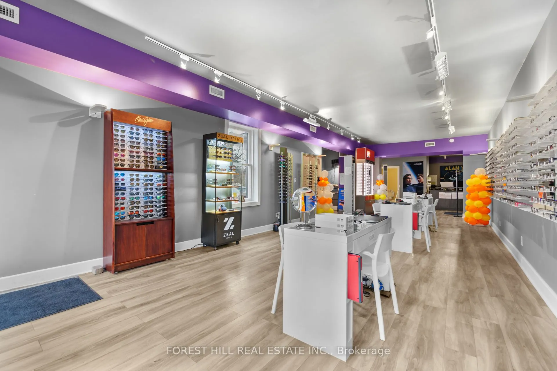 201 Queen Street S